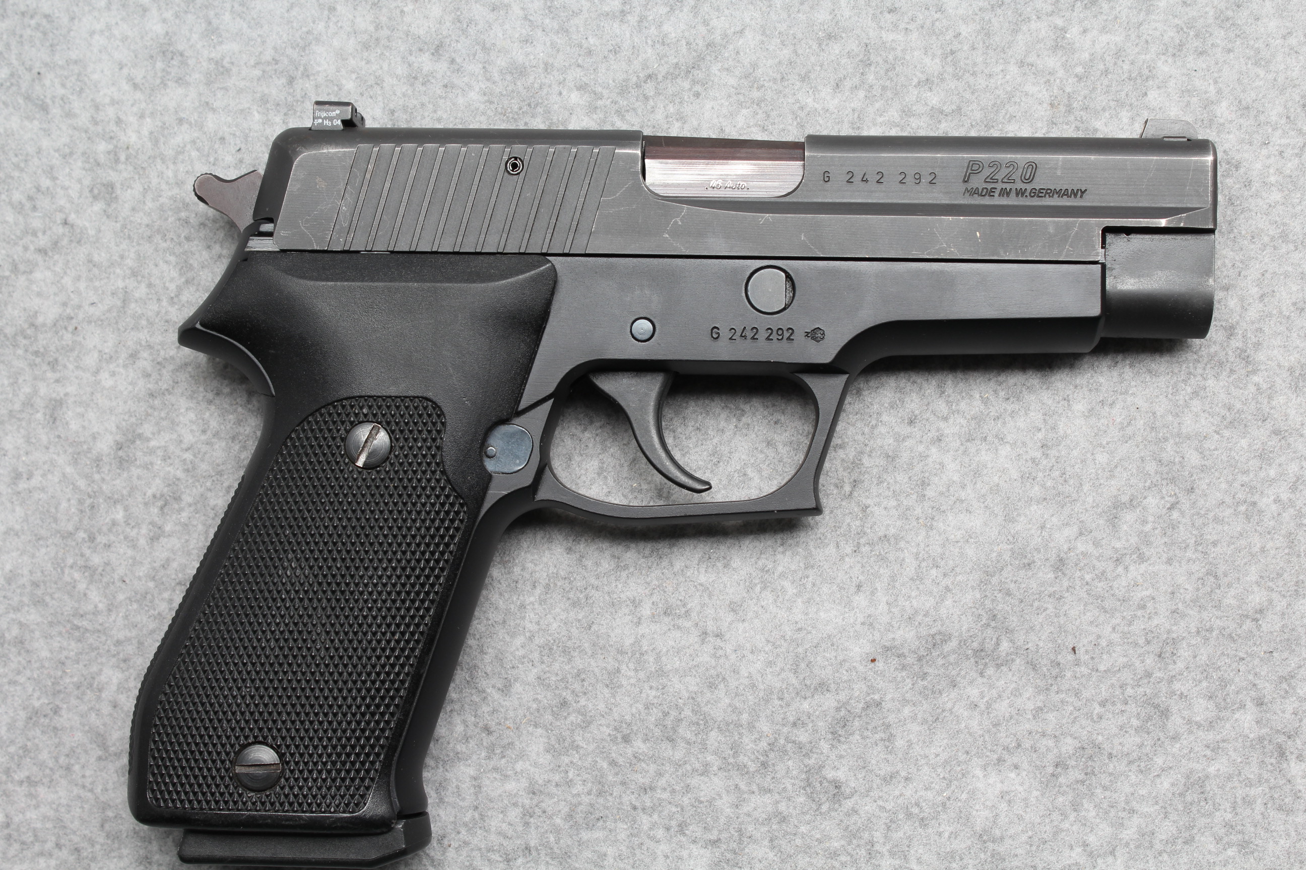 Sig Sauer ~ P220 ~ .45 Auto - Bass Pro Shops