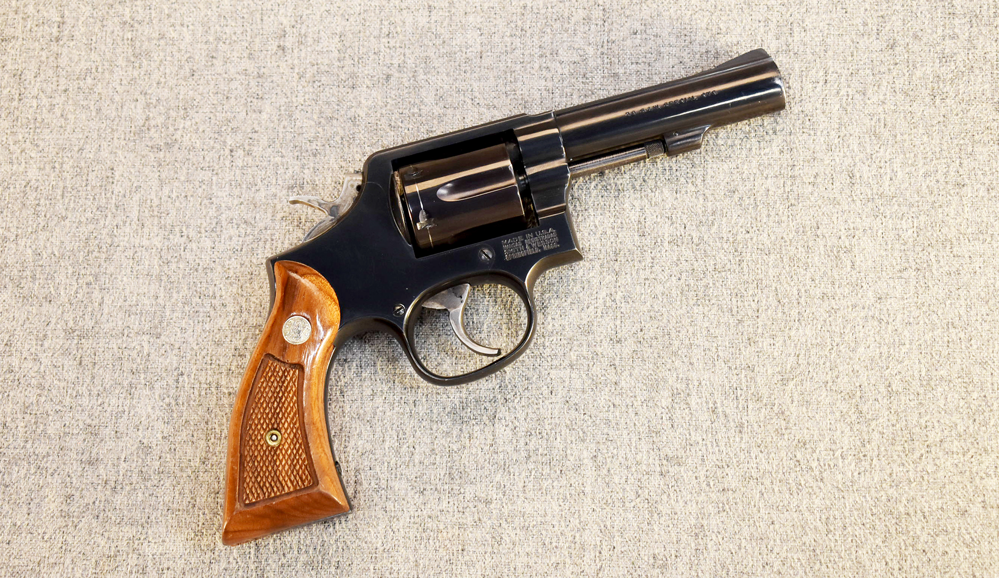 Image of Smith & Wesson ~ Model 10-10 ~ .38 Special