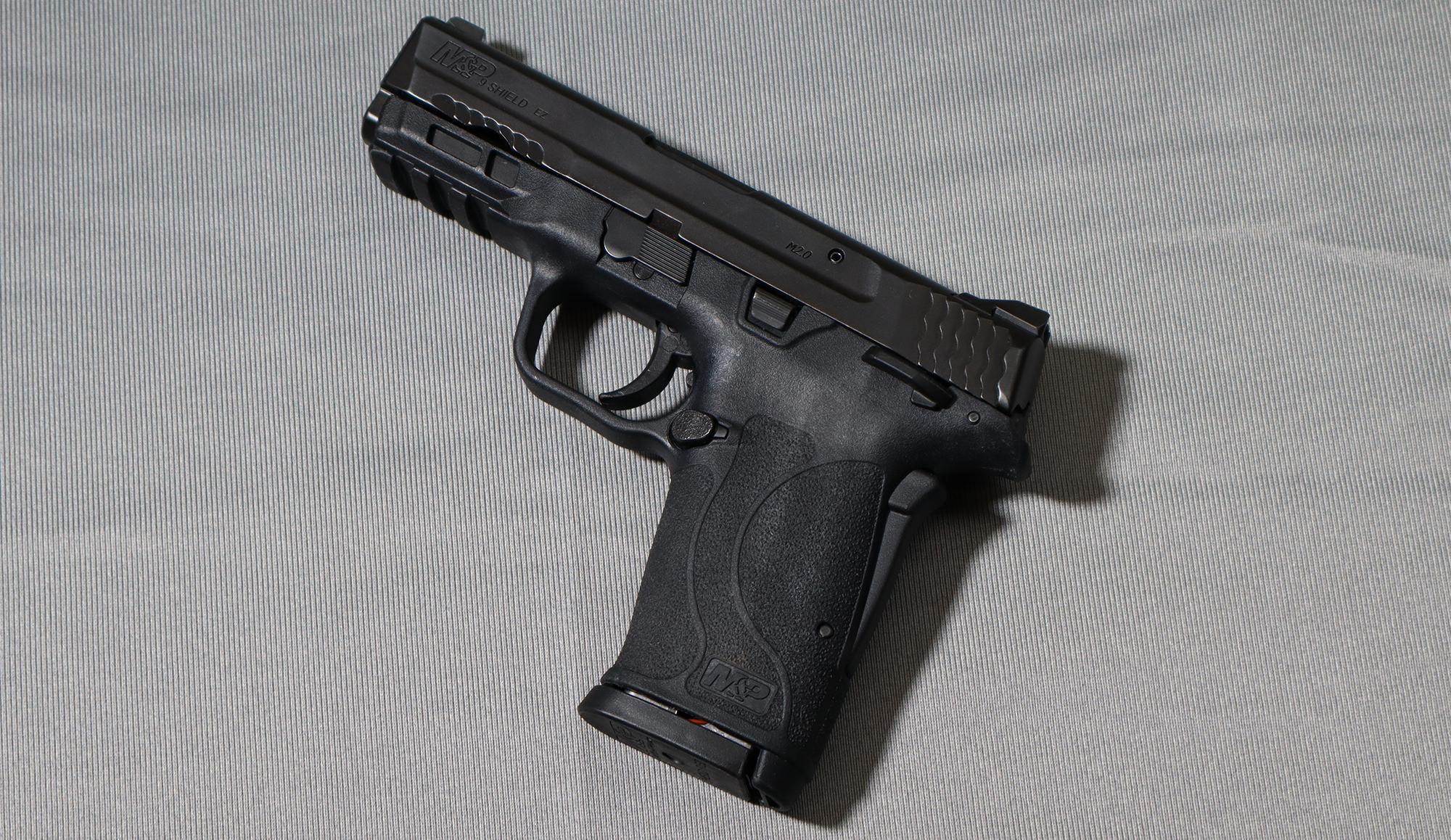 Smith &Wesson ~ M&ampP 9 Shield EZ ~ 9mm Luger - Smith & Wesson