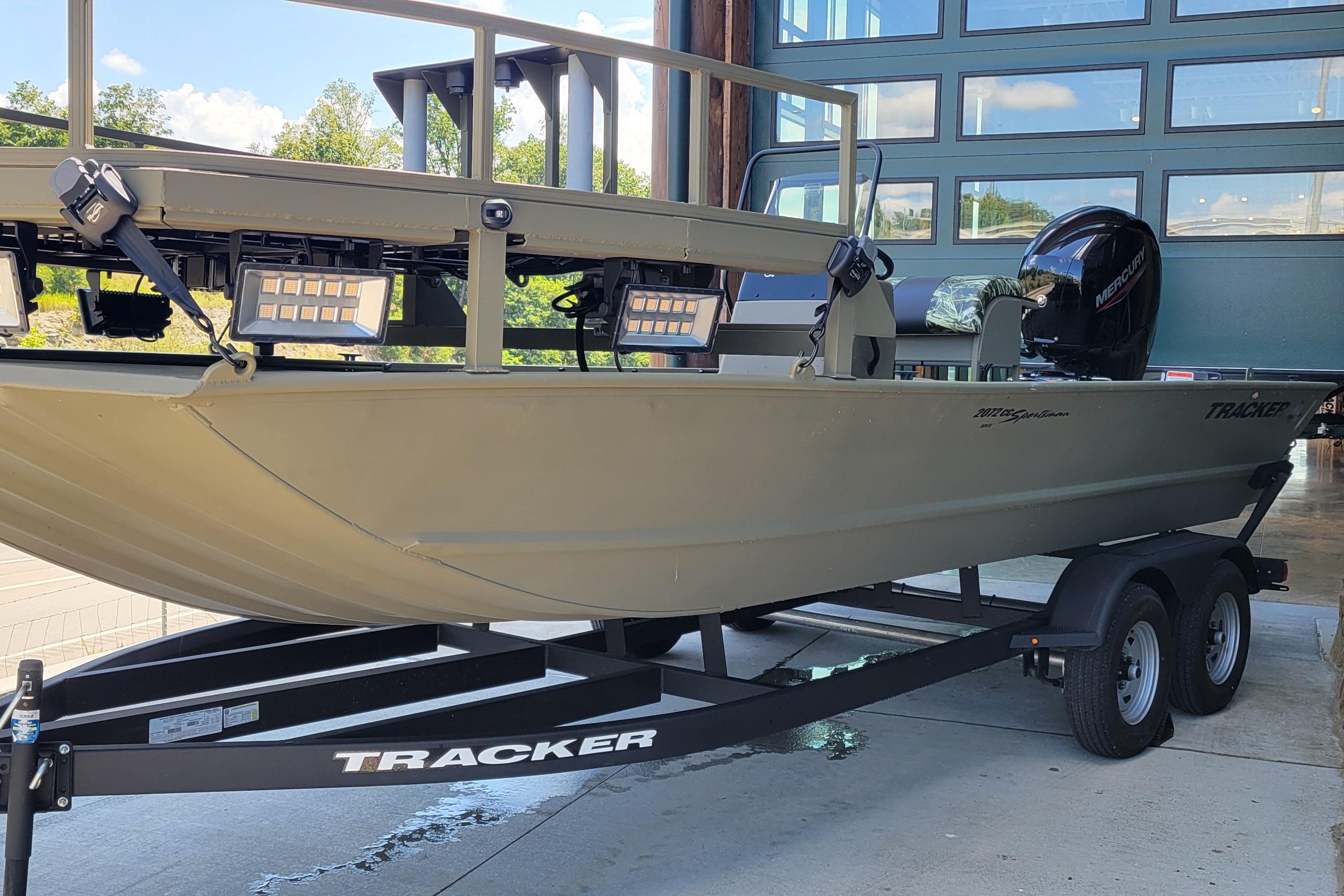 Image of 2025 TRACKER GRIZZLY 2072 CC SPORTSMAN
