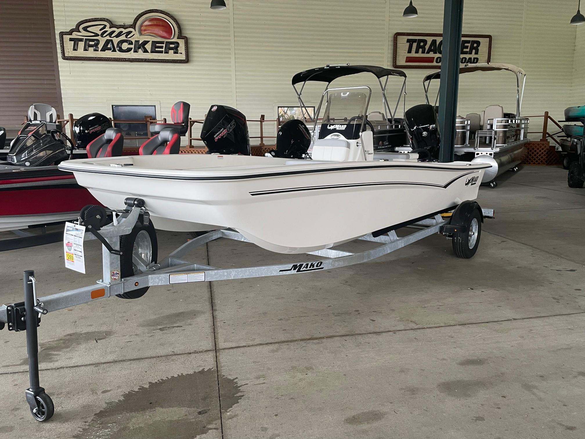 2025 MAKO PRO SKIFF 17 CC
