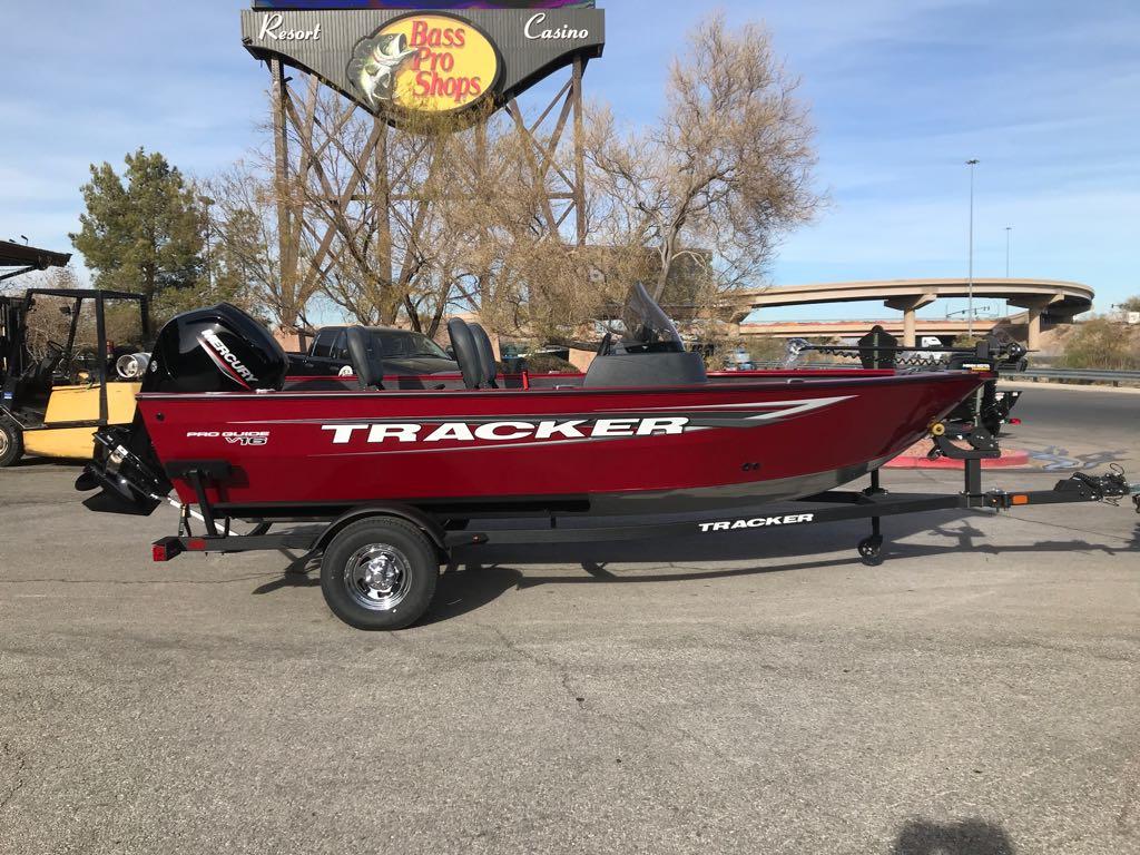 Image of 2025 TRACKER PRO GUIDE V-16 SC