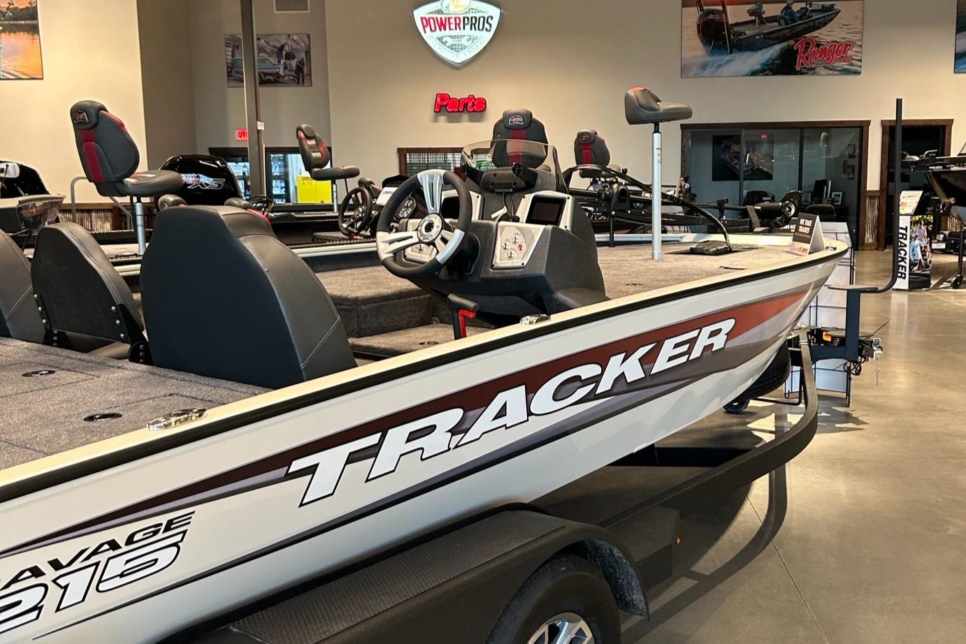 Image of 2025 TRACKER SAVAGE 215