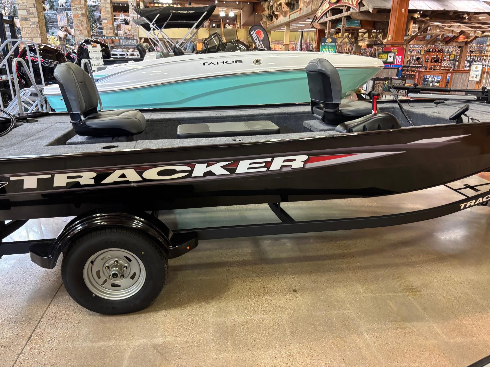 2025 TRACKER PANFISH 17 | Cabela's