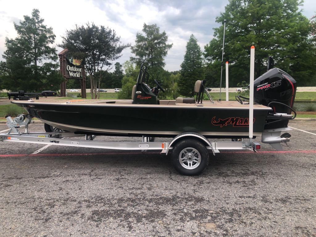 Image of 2025 MAKO 18 PRO SKIFF BACKWATER EDITION