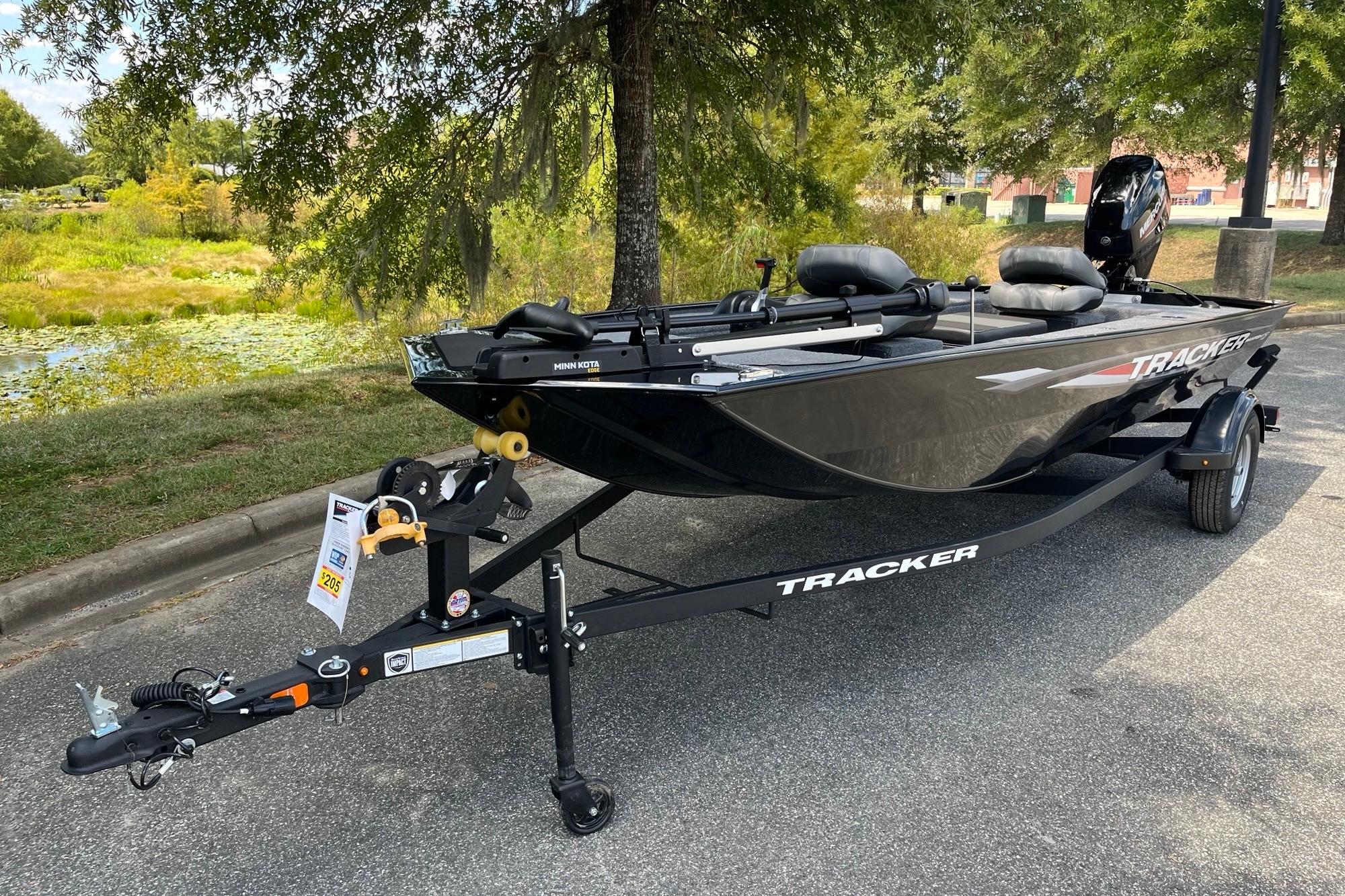 2025 TRACKER PANFISH 17 | Mack's Prairie Wings