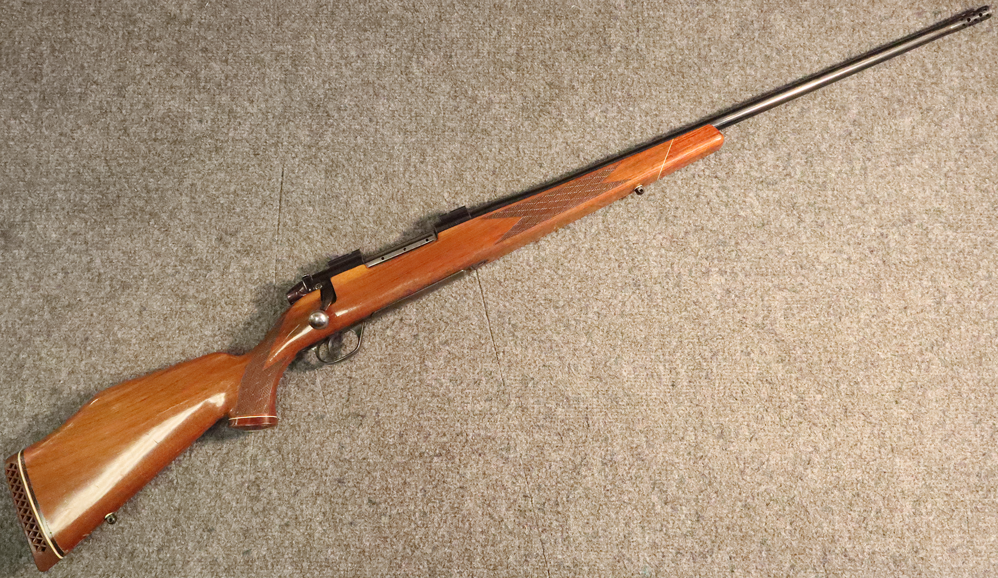 Weatherby ~ Mark V ~ .300 Weatherby Magnum (SKU: 4618023) - Weatherby