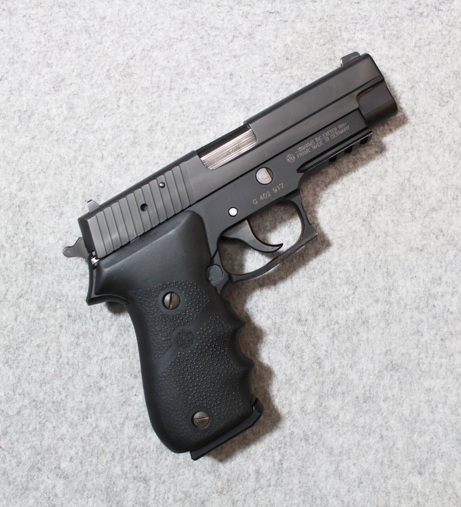 Sig Sauer ~ P220 ~ .45 Auto - Bass Pro Shops