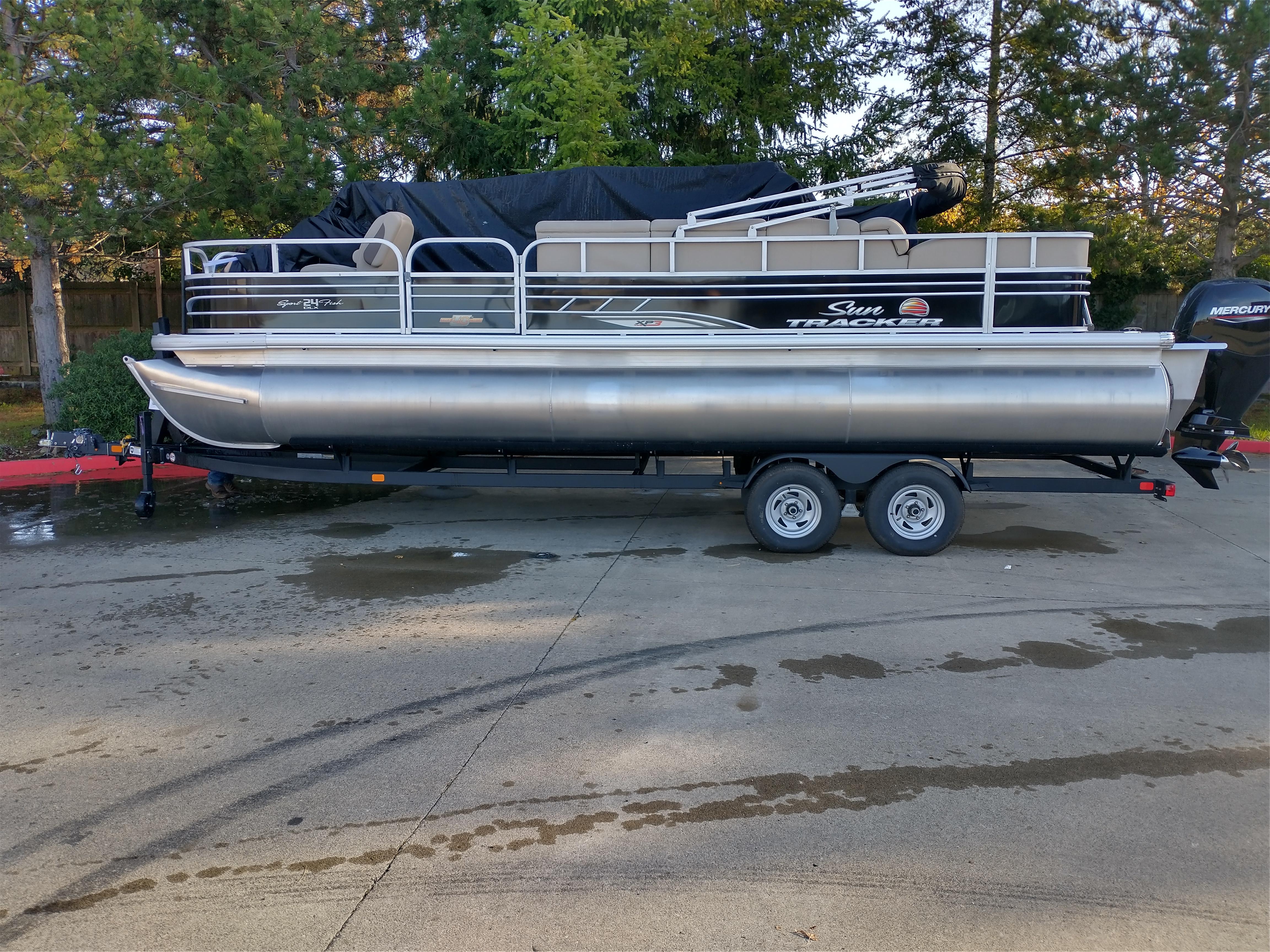 Image of 2025 SUN TRACKER SPORTFISH 22 DLX