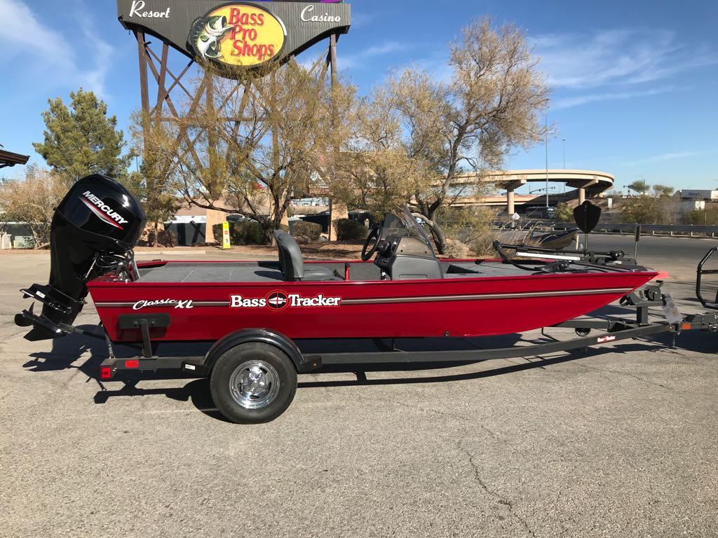 Image of 2025 TRACKER BASS TRACKER CLASSIC XL
