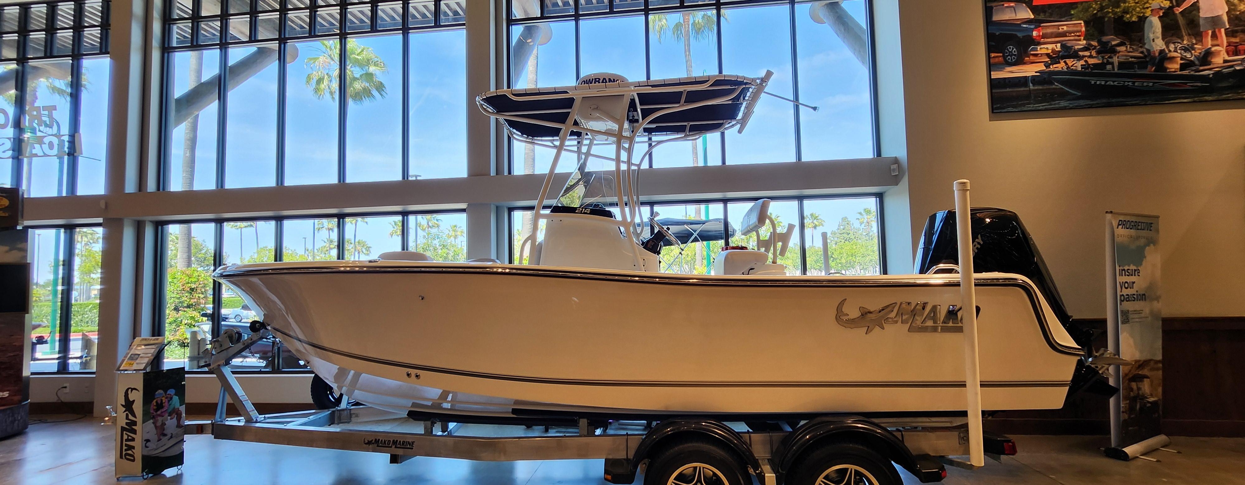 Image of 2025 MAKO 214 CC