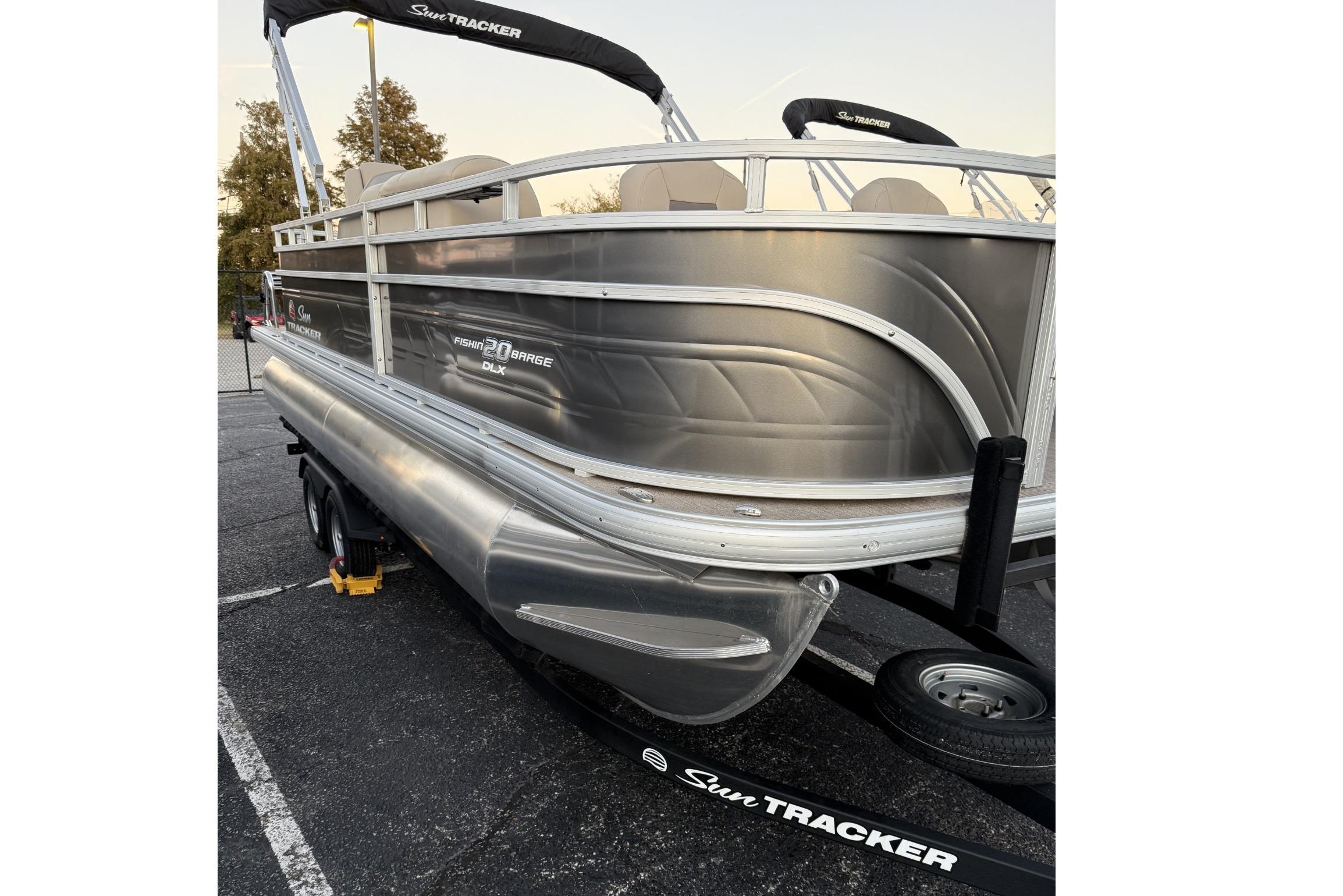 Image of 2025 SUN TRACKER FISHIN' BARGE 20 DLX