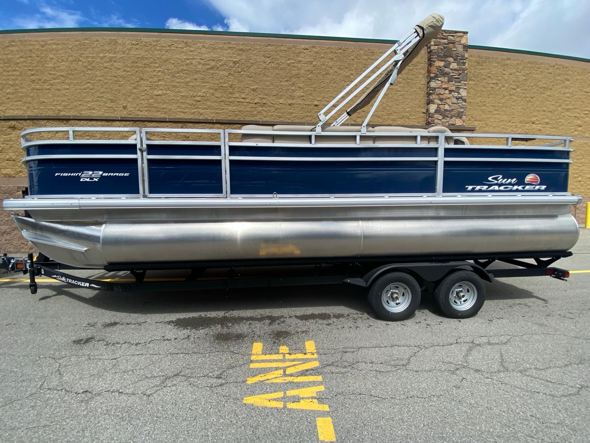 Image of 2024 SUN TRACKER FISHIN' BARGE 22 DLX