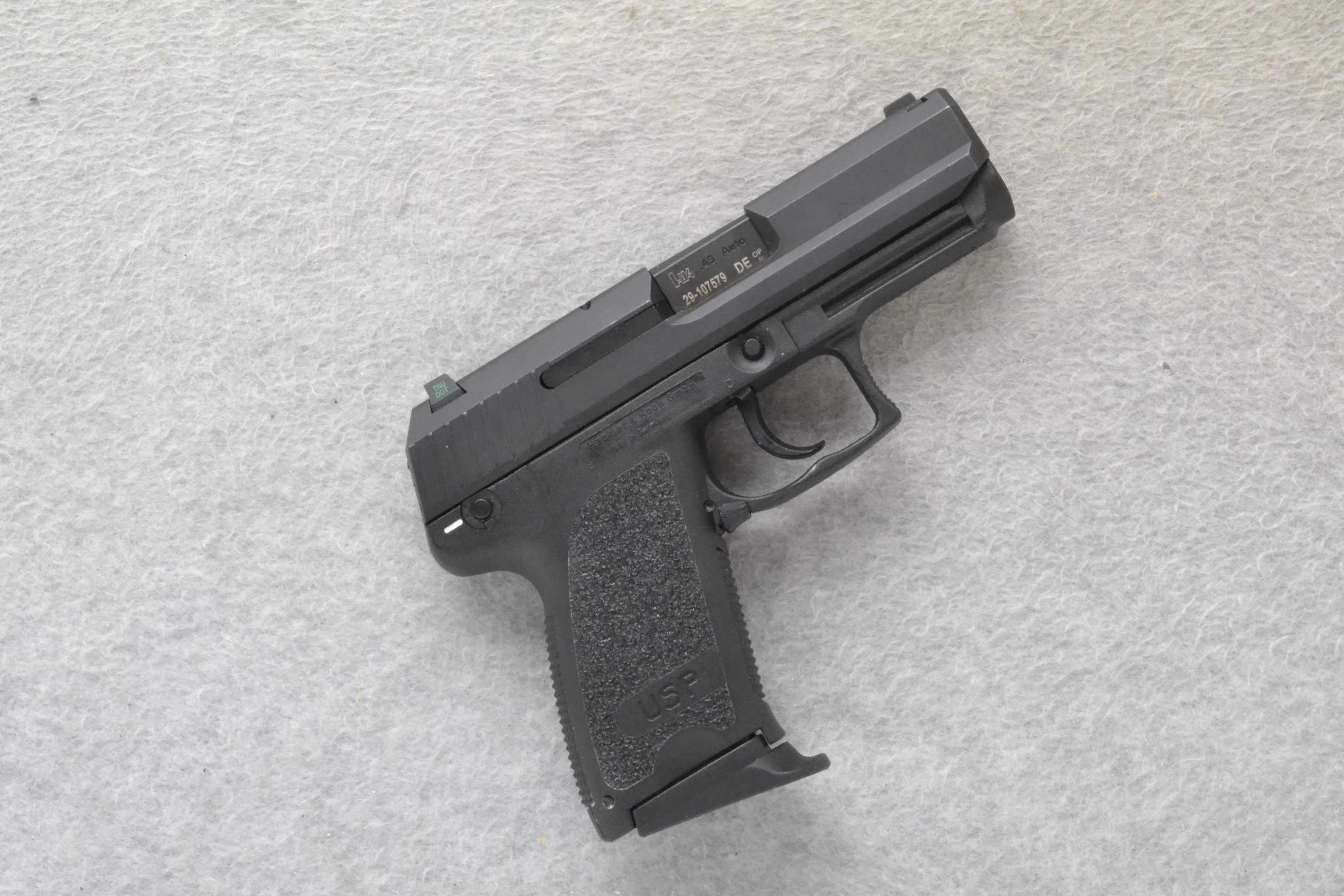 Image of Heckler & Koch ~ USP Compact ~ .45 Auto