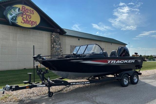 Image of 2026 TRACKER TARGA V-18 COMBO