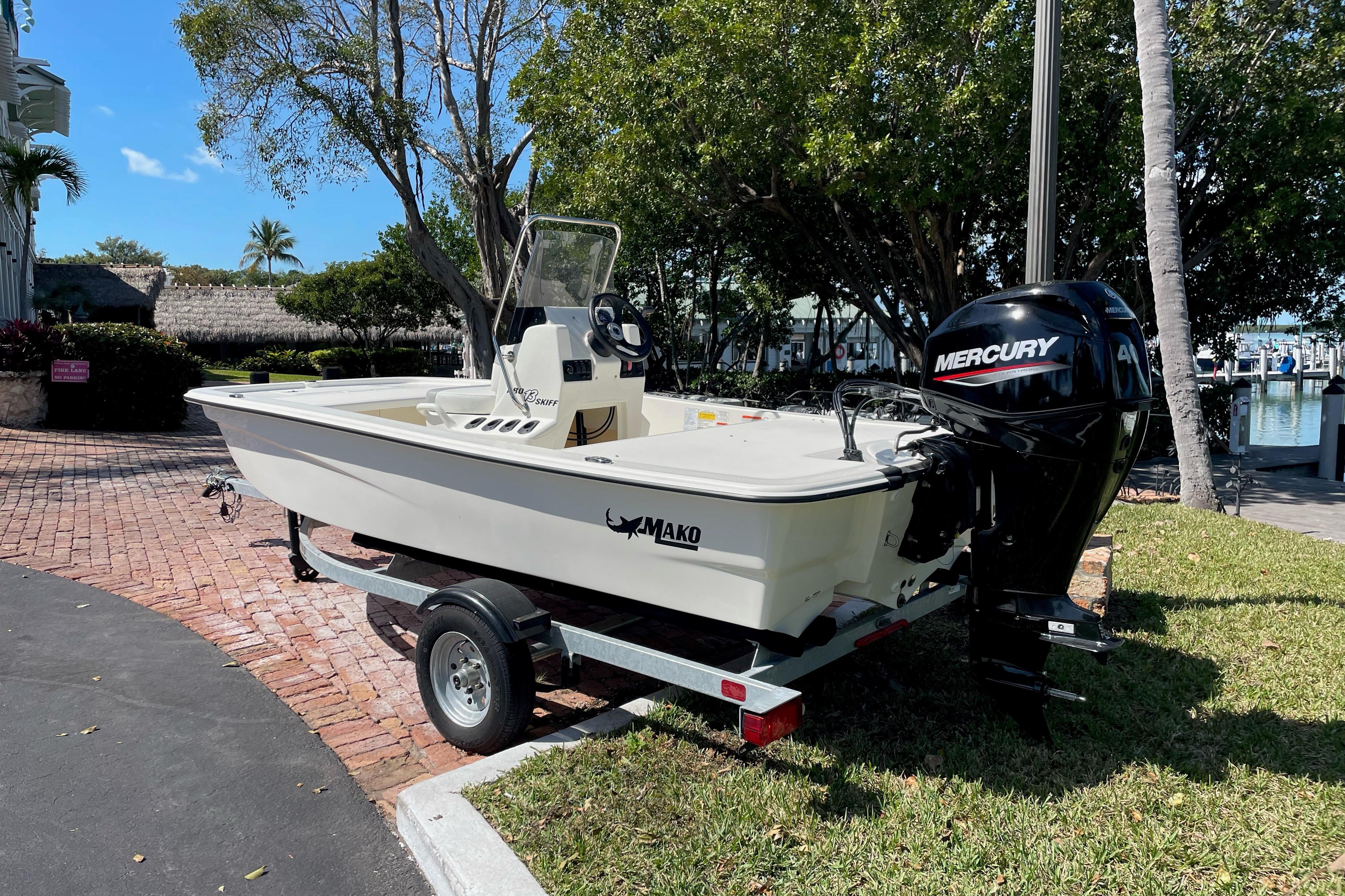 Image of 2025 MAKO PRO SKIFF 13 CC