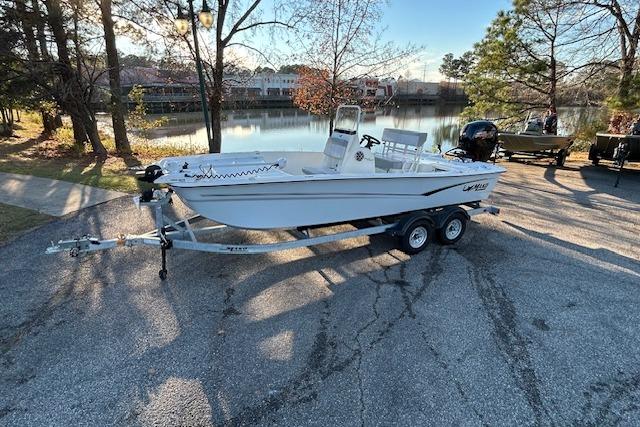 Image of 2024 MAKO Pro Skiff 19 CC