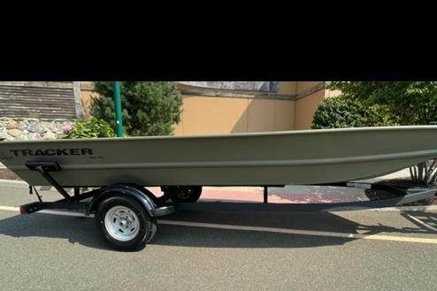 Image of 2026 TRACKER GRIZZLY 1754 UTILITY
