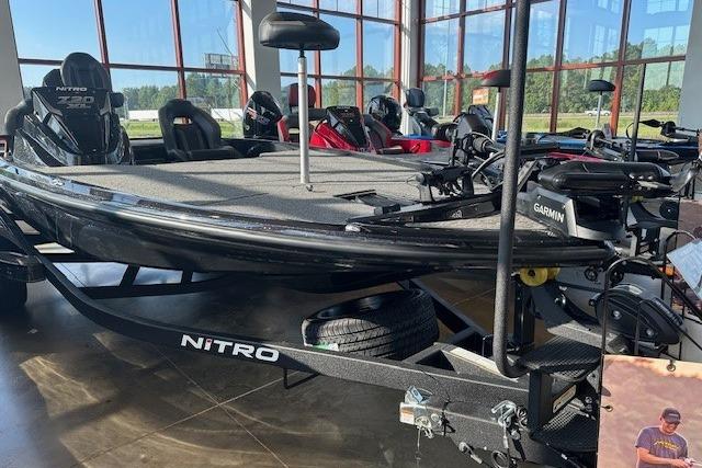 2026 NITRO Z20 XL PRO - Bass Pro Shops