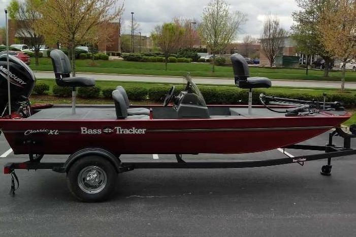 Image of 2026 TRACKER BASS TRACKER CLASSIC XL