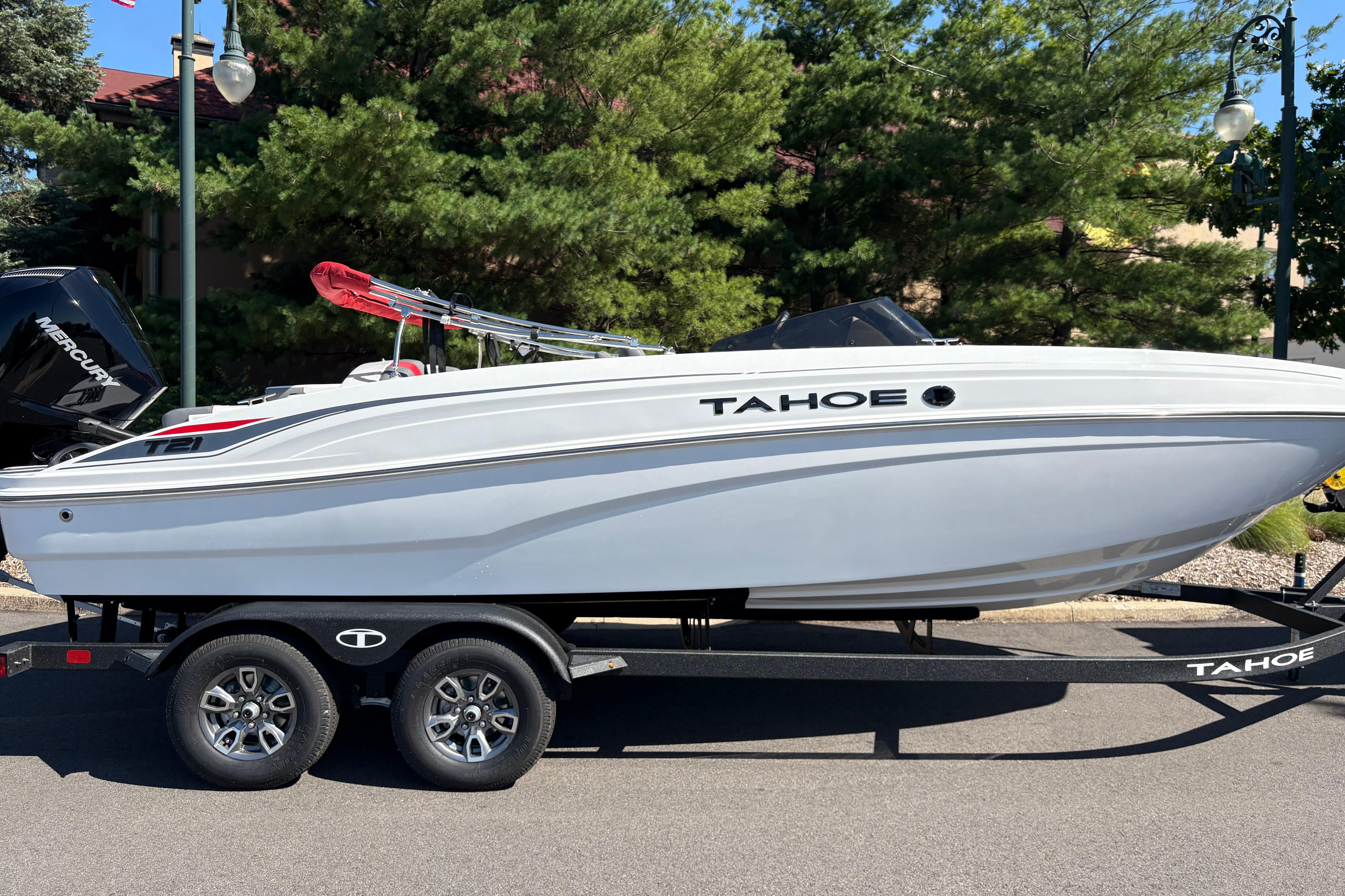 2026 TAHOE T21 | Bass Pro Shops