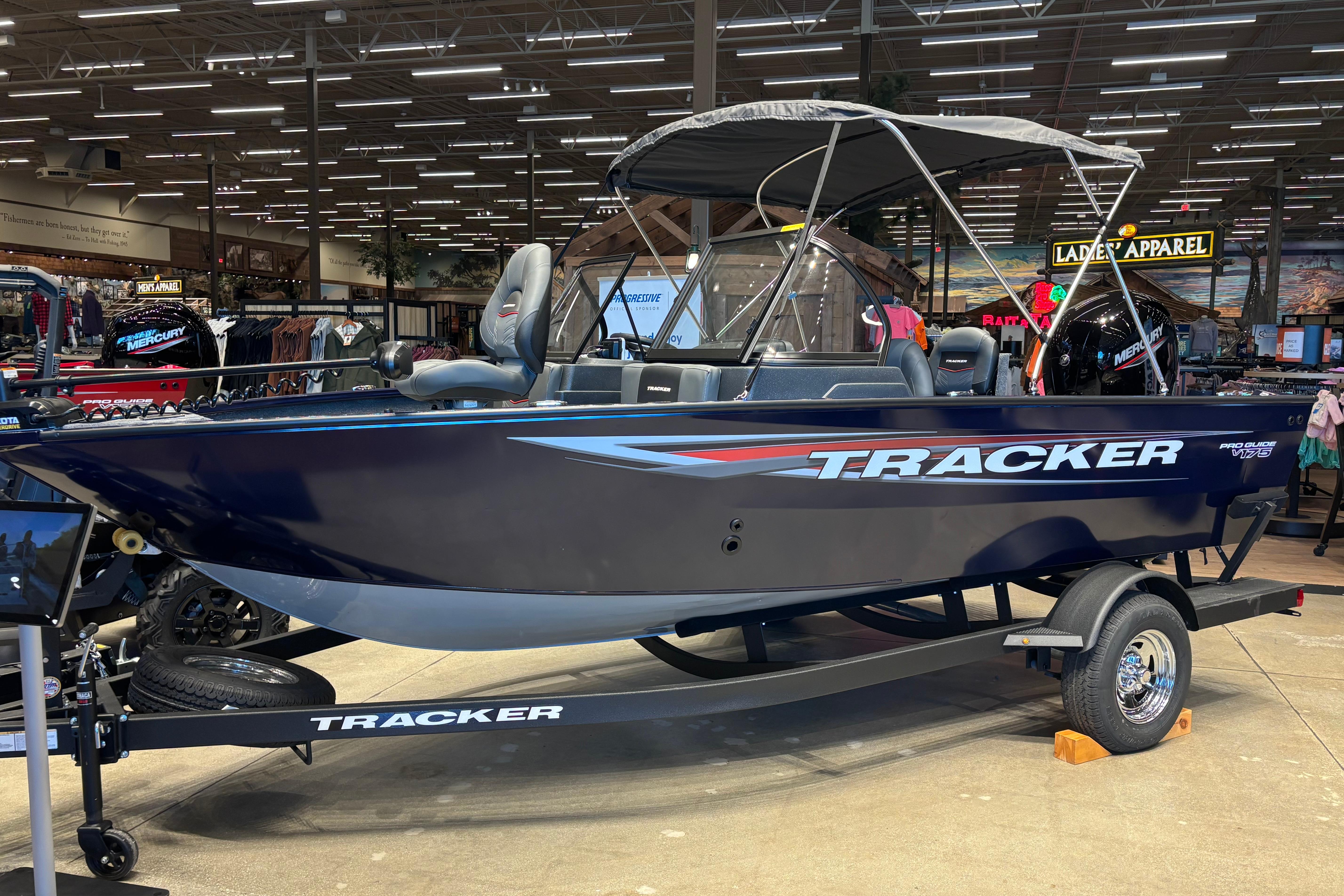 Image of 2026 TRACKER PRO GUIDE V-175 COMBO