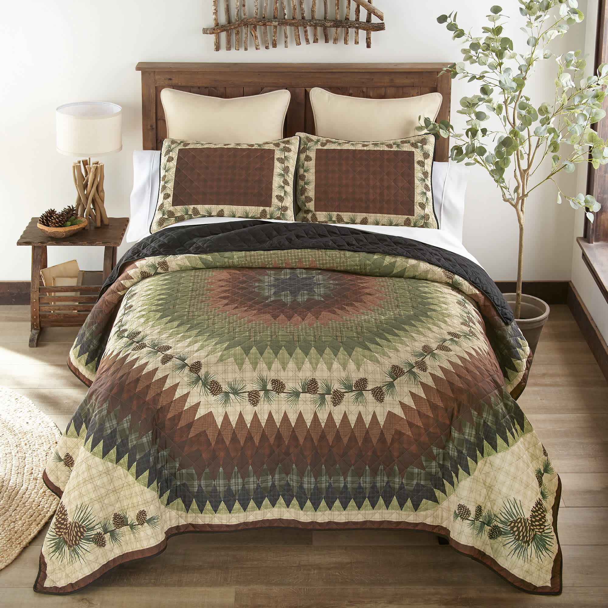 Image of Donna Sharp Pine Circle Quilted Bedding Set - Queen
