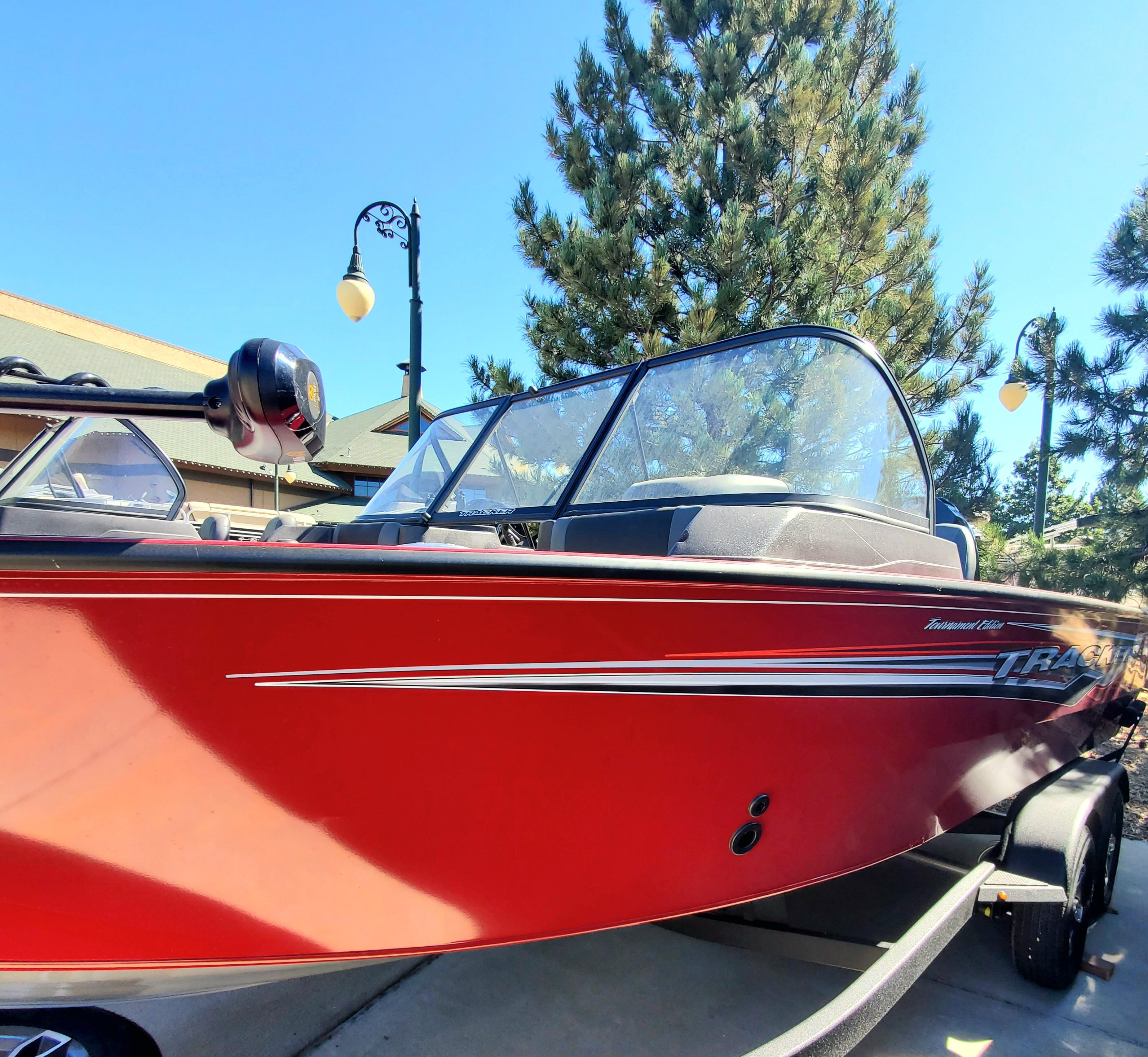 Image of 2024 TRACKER TARGA V-19 WT