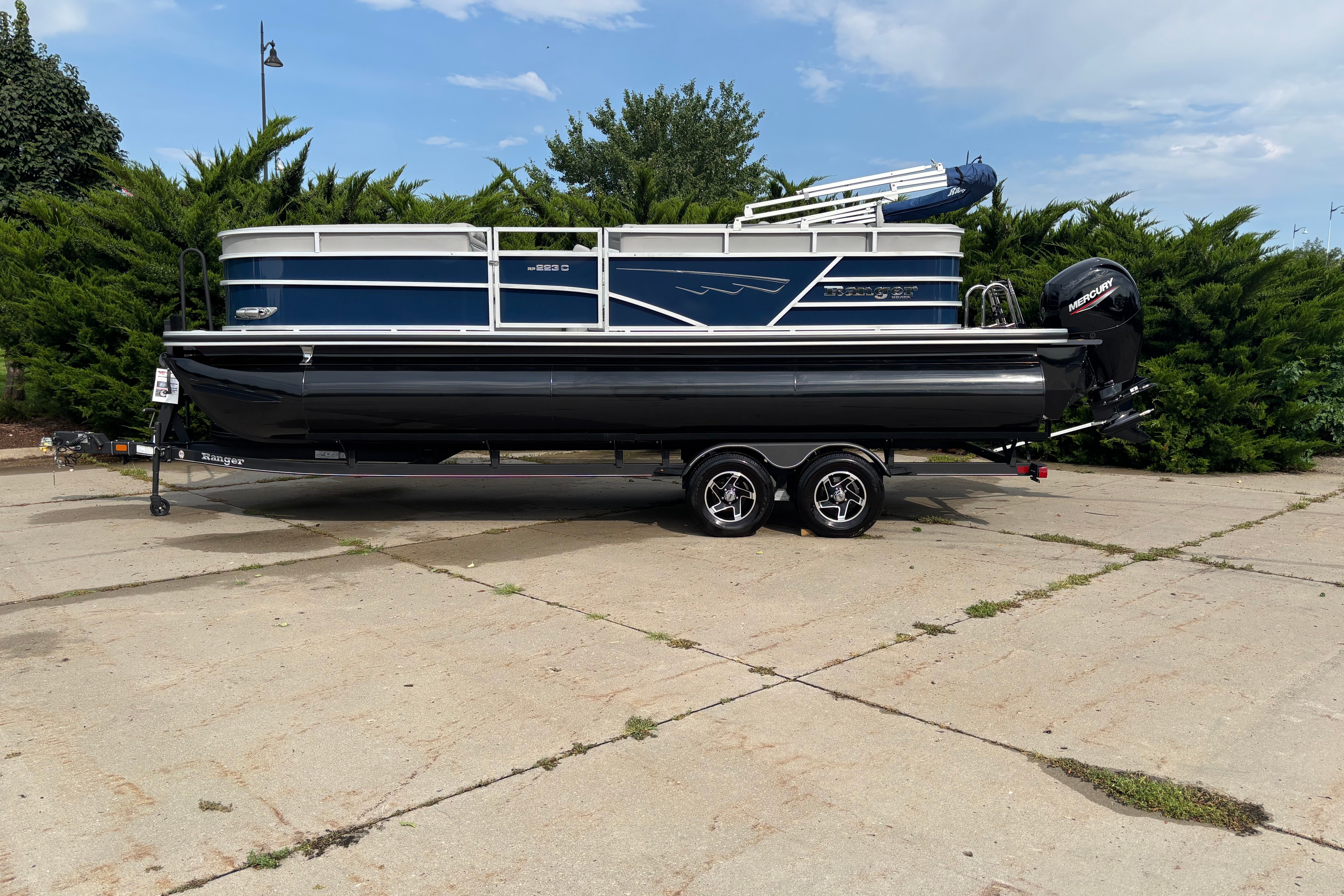 Image of 2024 RANGER 223C