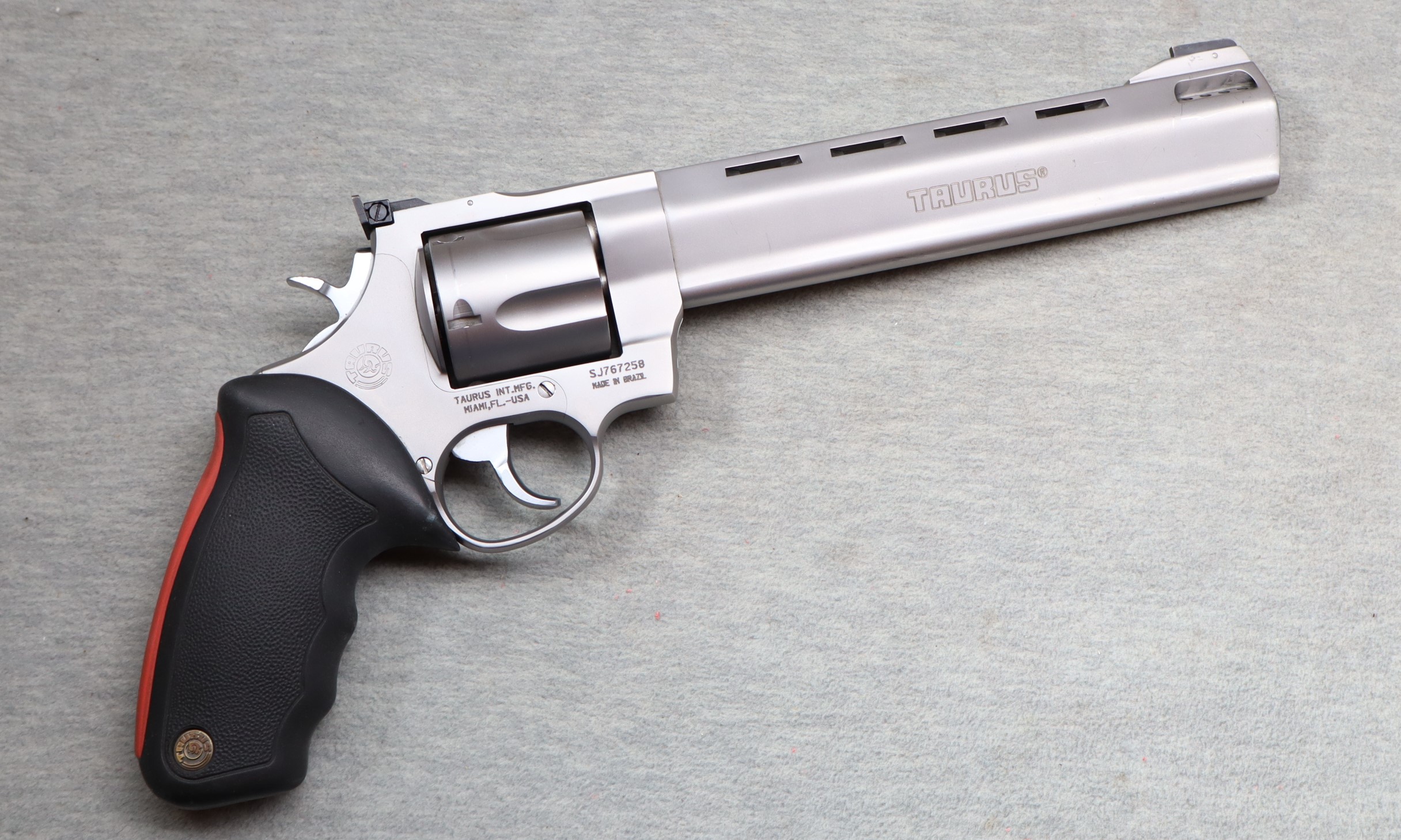 Taurus ~ 454 Raging Bull ~ .454 Casull - Bass Pro Shops