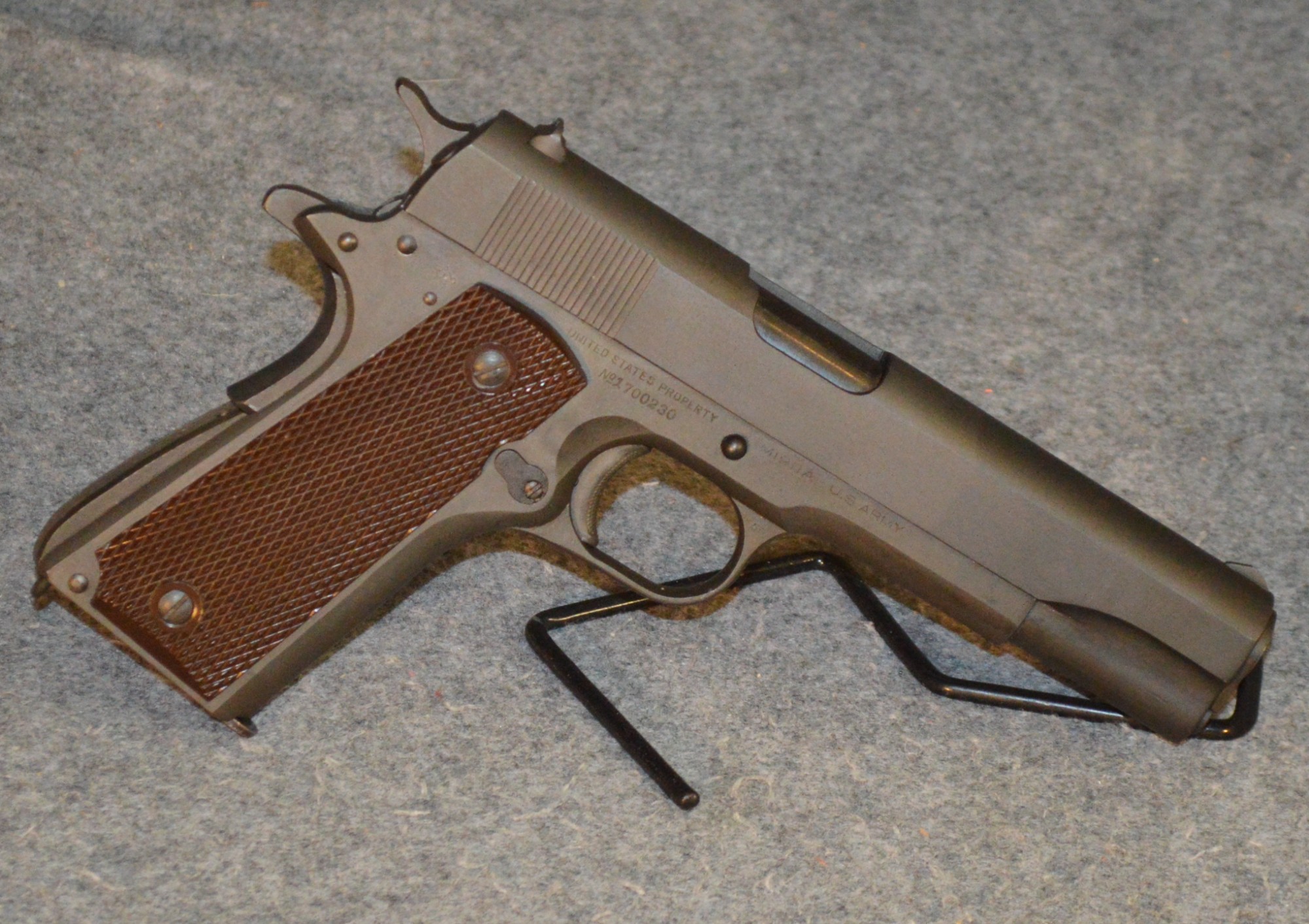 Colt ~ 1911 ~ .45 Auto US Property - Colt