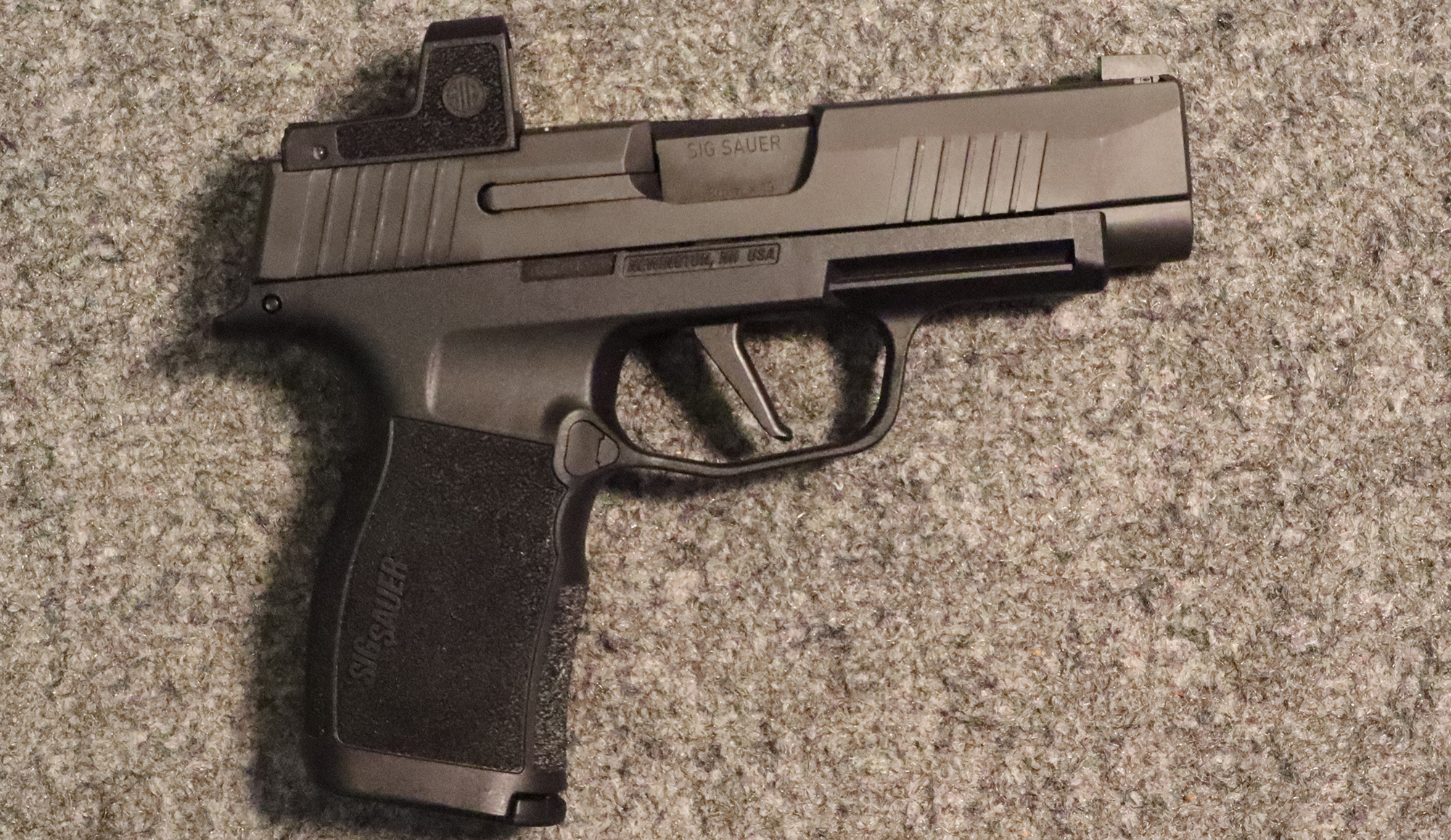 Sig Sauer ~ P365 ~ 9mm Luger (SKU: 4649592) - Bass Pro Shops