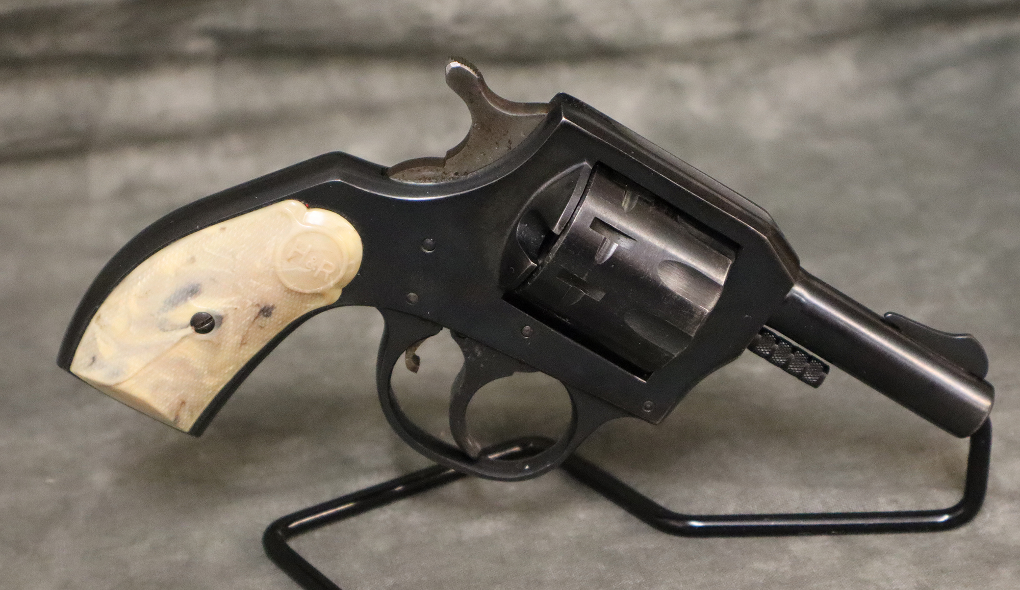 H&R~922~22 S,L,LR - Bass Pro Shops