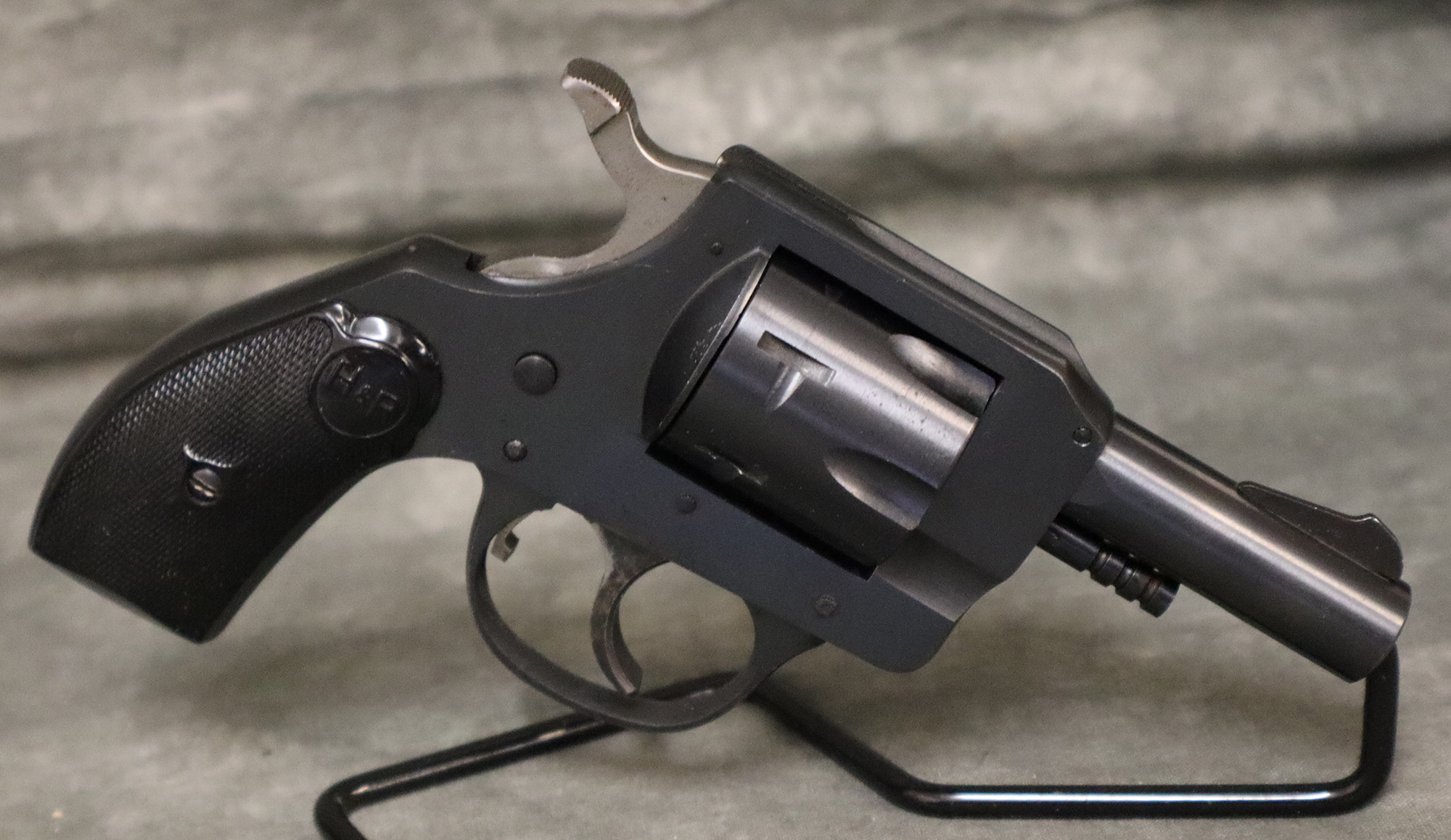 H&R~732~32 S&W - Bass Pro Shops