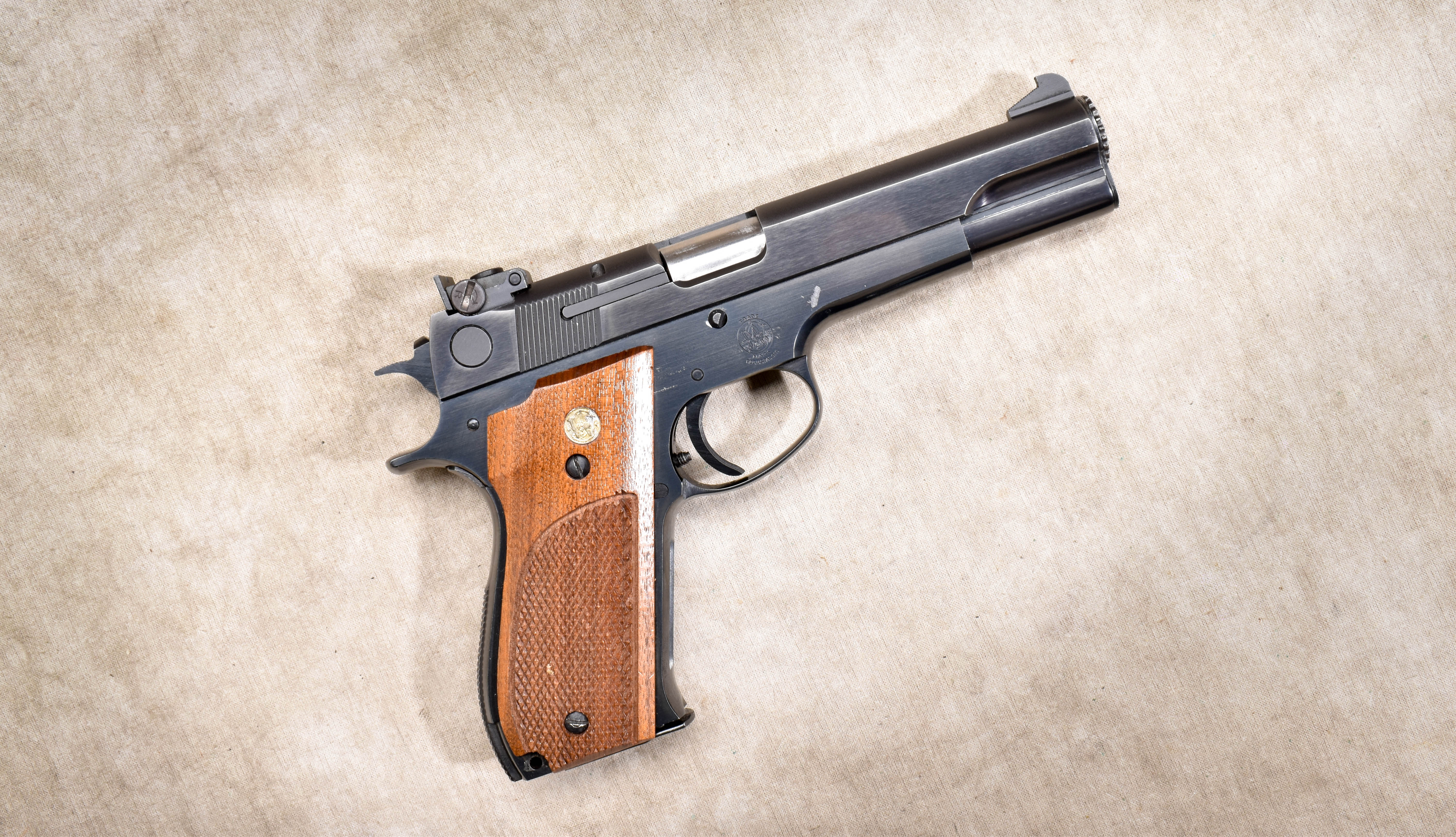 Image of Smith & Wesson ~ Model 52-2 ~ .38 Special (WADCUTTERS ONLY)