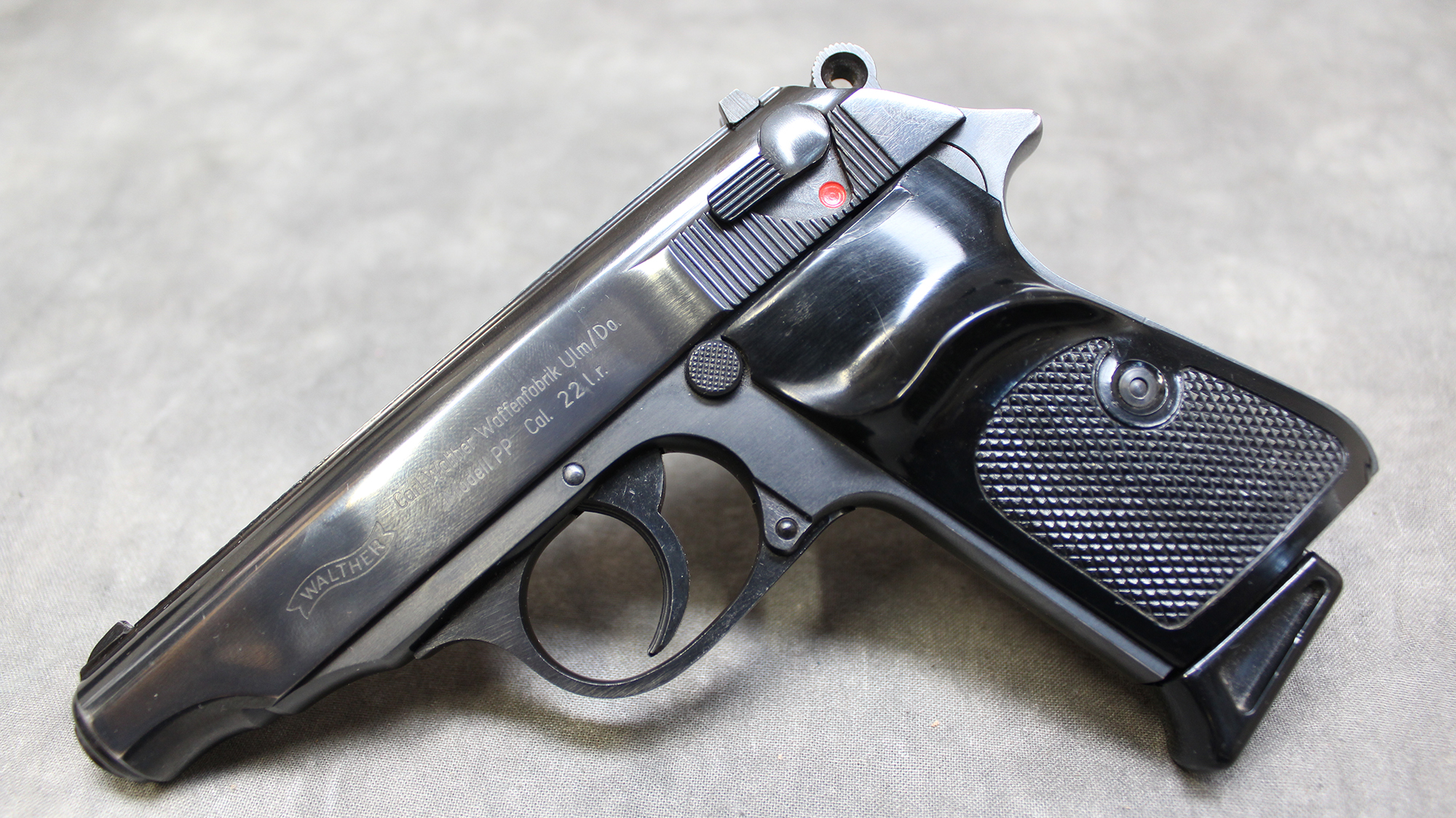 Image of CARL WALTHER ~ MODEL PP ~ .22 LONG RIFLE