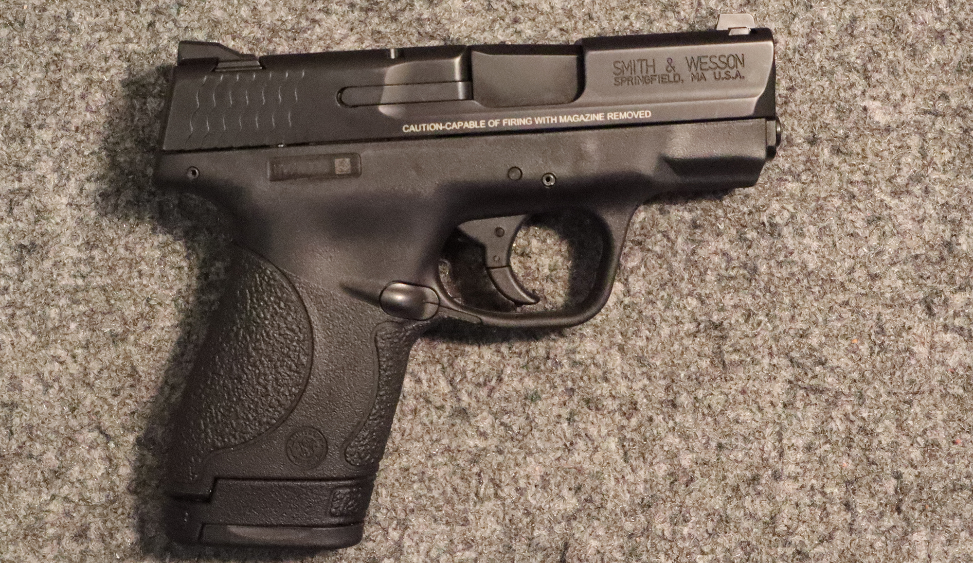 Image of Smith & Wesson ~ M&P 9 Shield ~ 9mm Luger (SKU: 4652989)