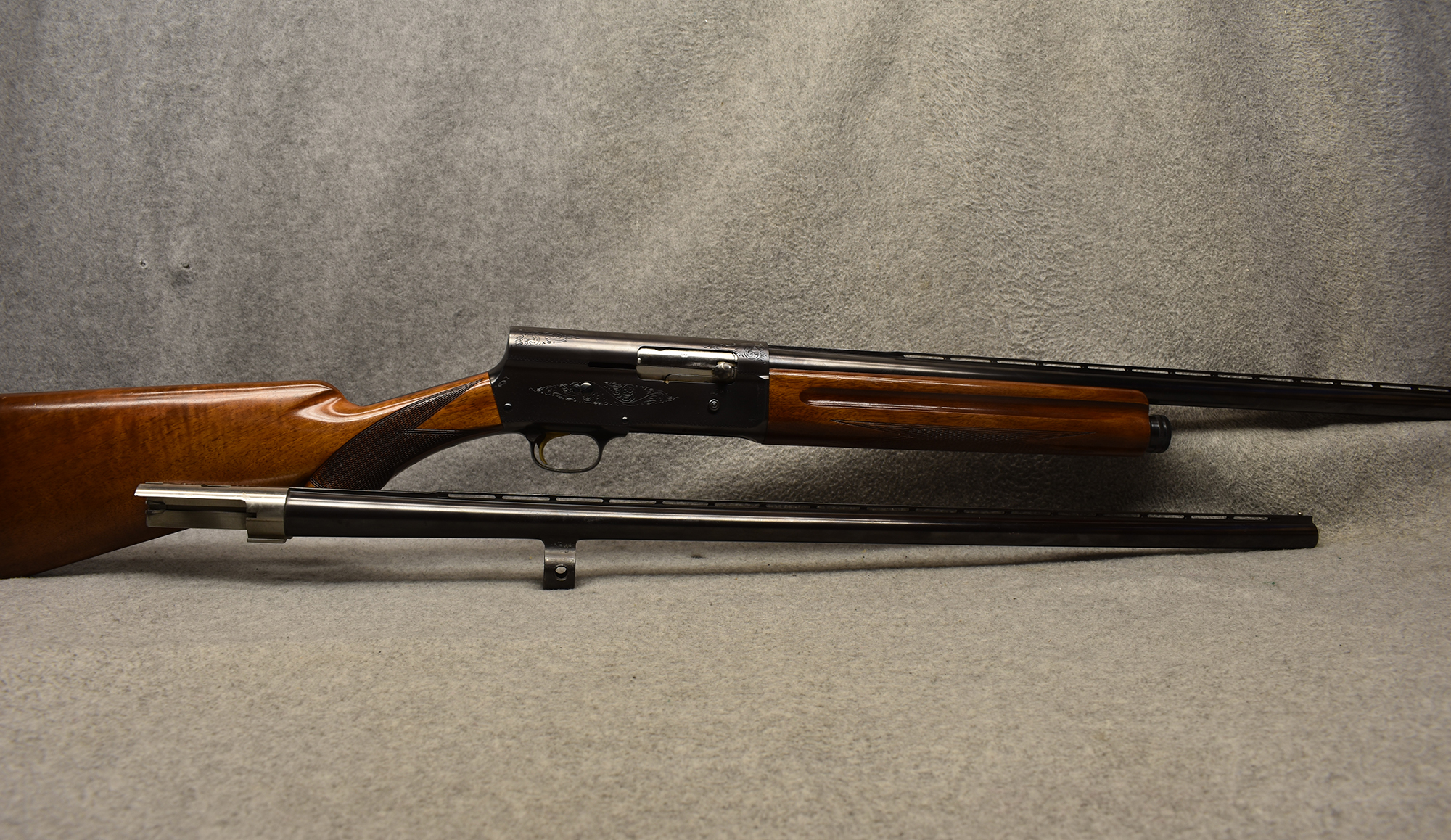 Image of Browning ~ Light Twelve ~ 12 Gauge