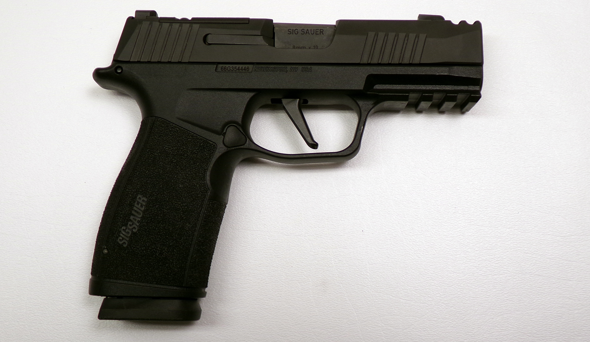 SIG Sauer ~ P365 XMACRO COMP ~ 9MM - Bass Pro Shops