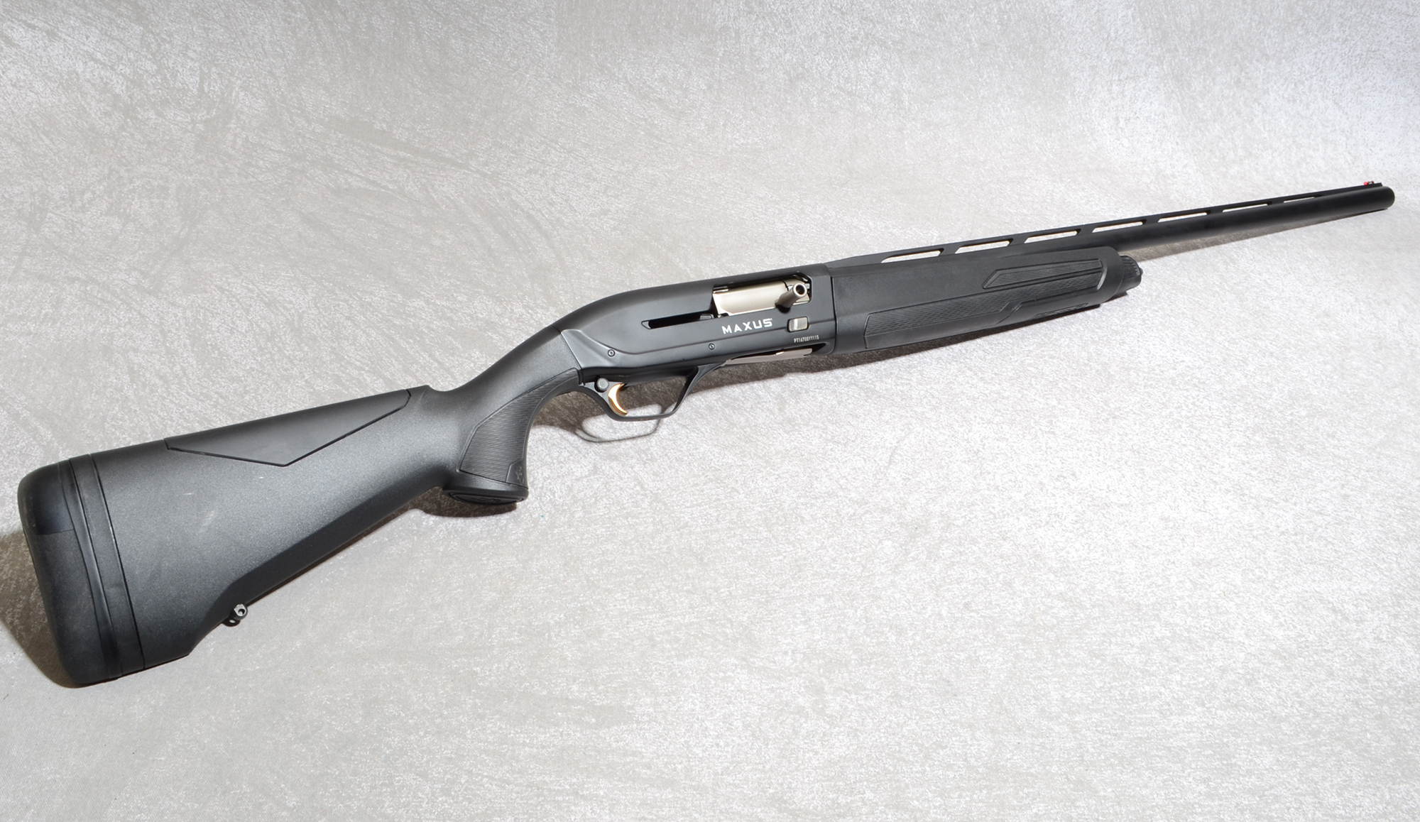 Image of Browning Maxus Shotgun, 12 Gauge, 28 Inch Barrel, 8 lbs.