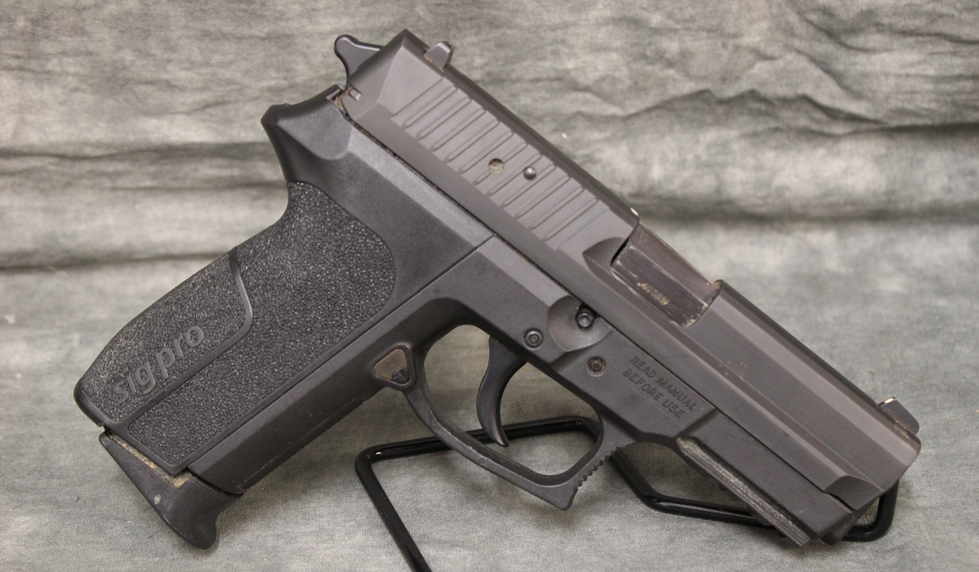 Sig Sauer~SP2022~40 S&W - Bass Pro Shops