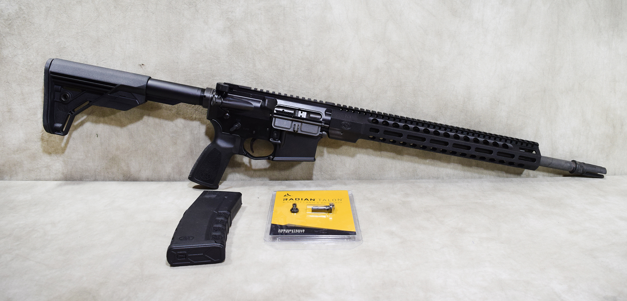 Image of FN~FN-15~5.56 NATO