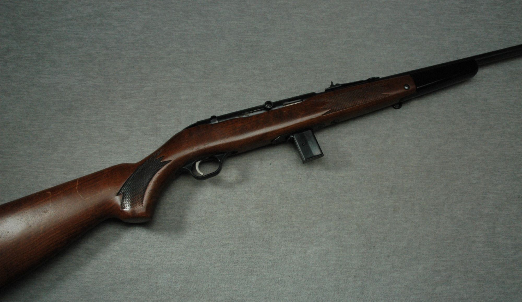 Image of Mossberg ~ 353 ~ .22 Long Rifle