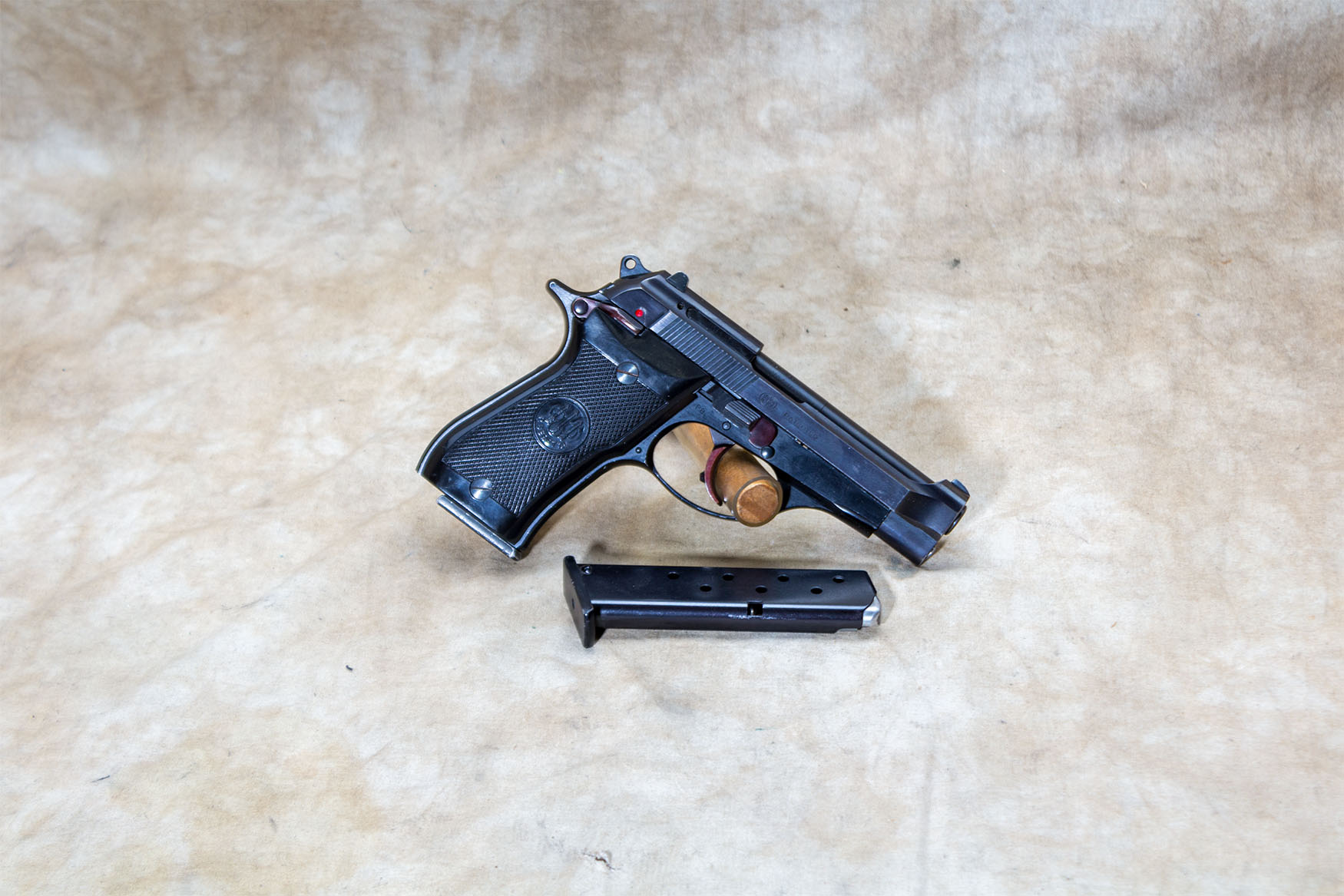 Image of Pietro Beretta ~ 85BB ~ .380 Auto