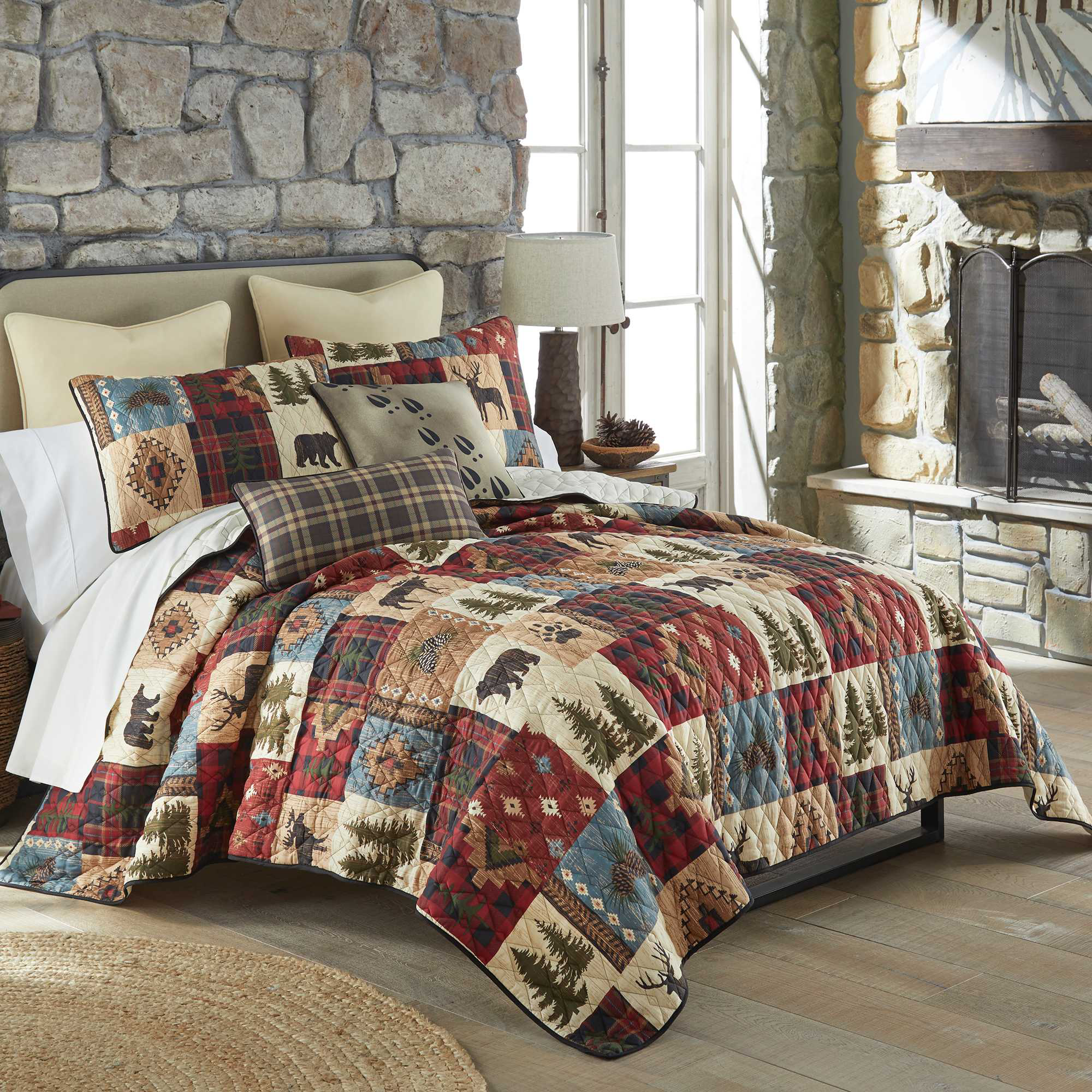 Image of Donna Sharp Your Lifestyle Woodland Patch Lightweight Quilted Bedding Set - King