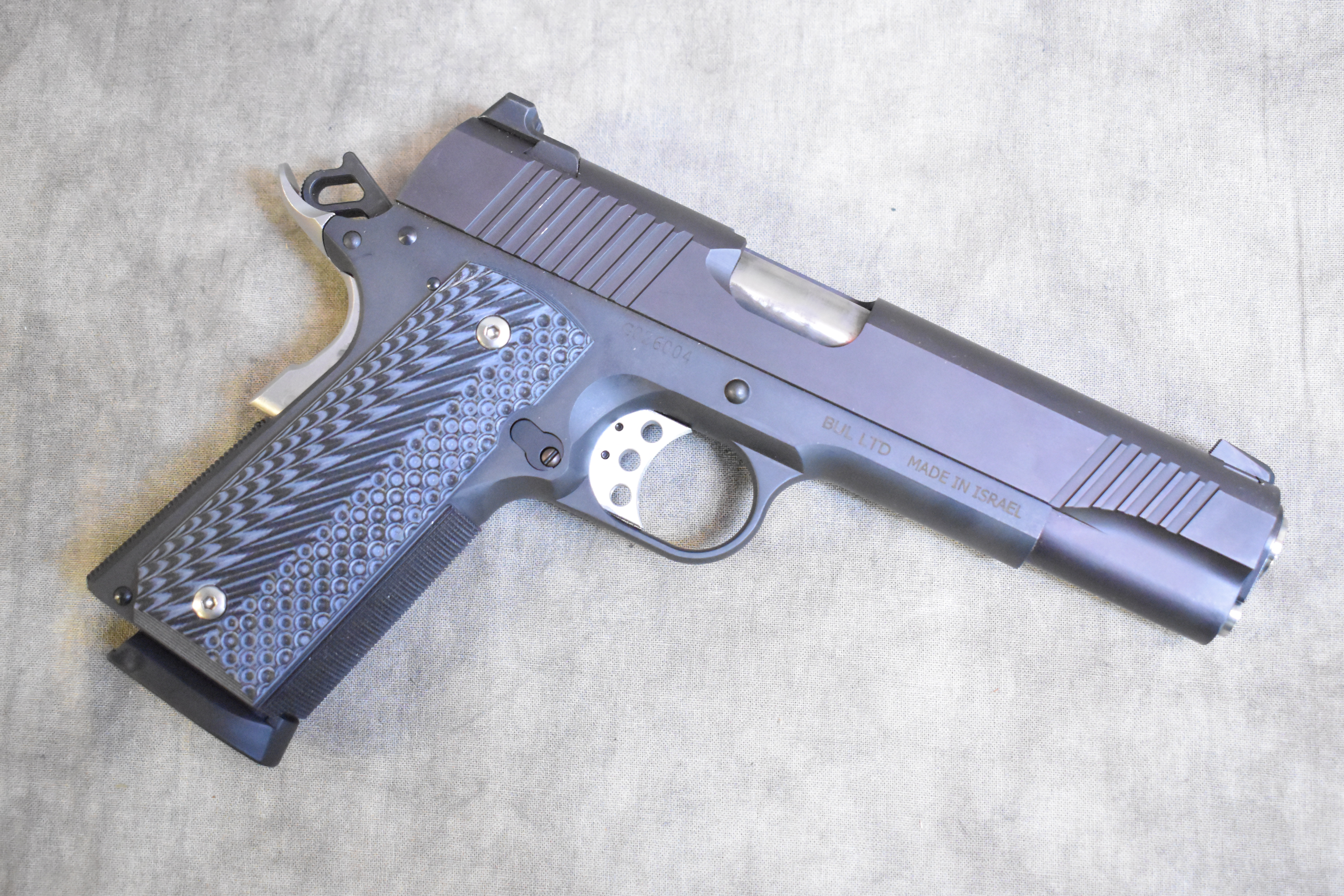 Image of Magnum Research ~ MR1911G ~ .45 ACP