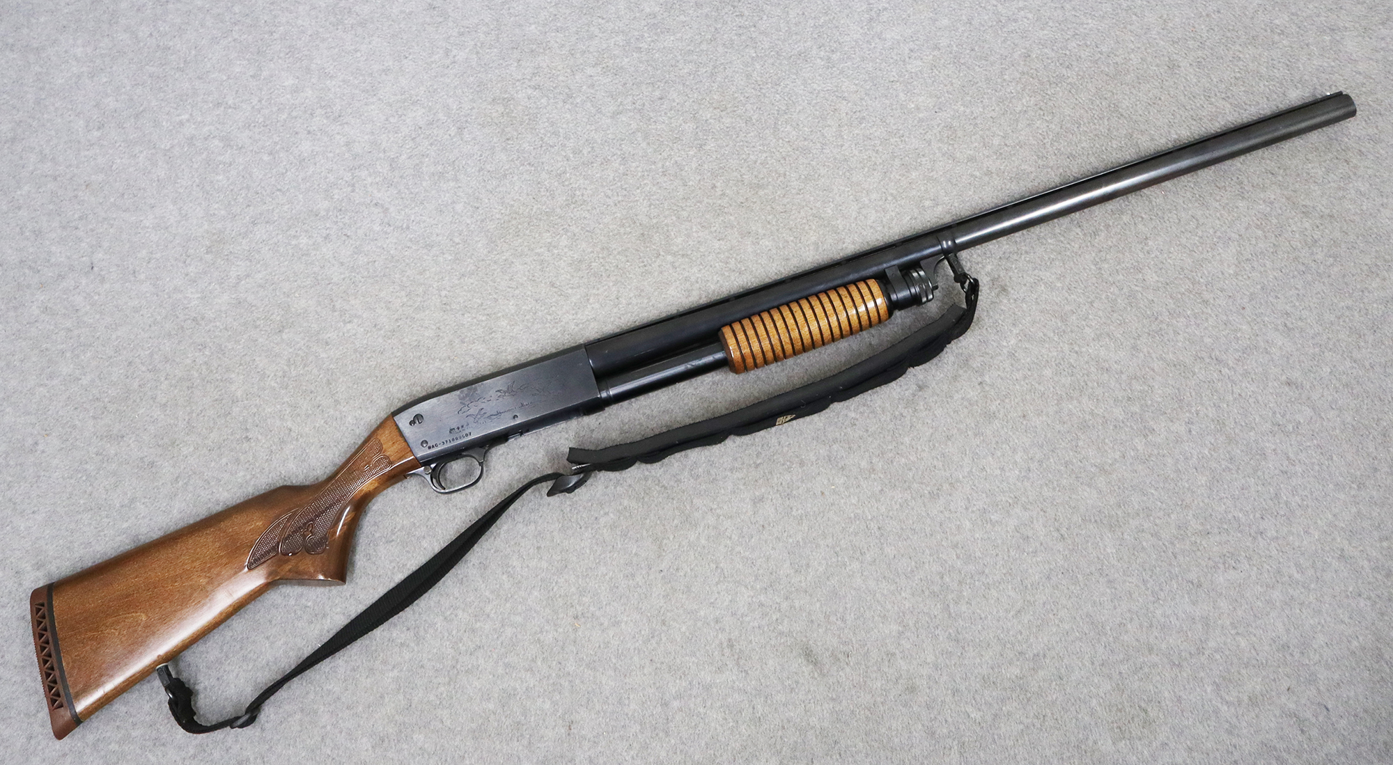 Ithaca ~ Model 37 Featherlight ~ 12 Gauge - Bass Pro Shops