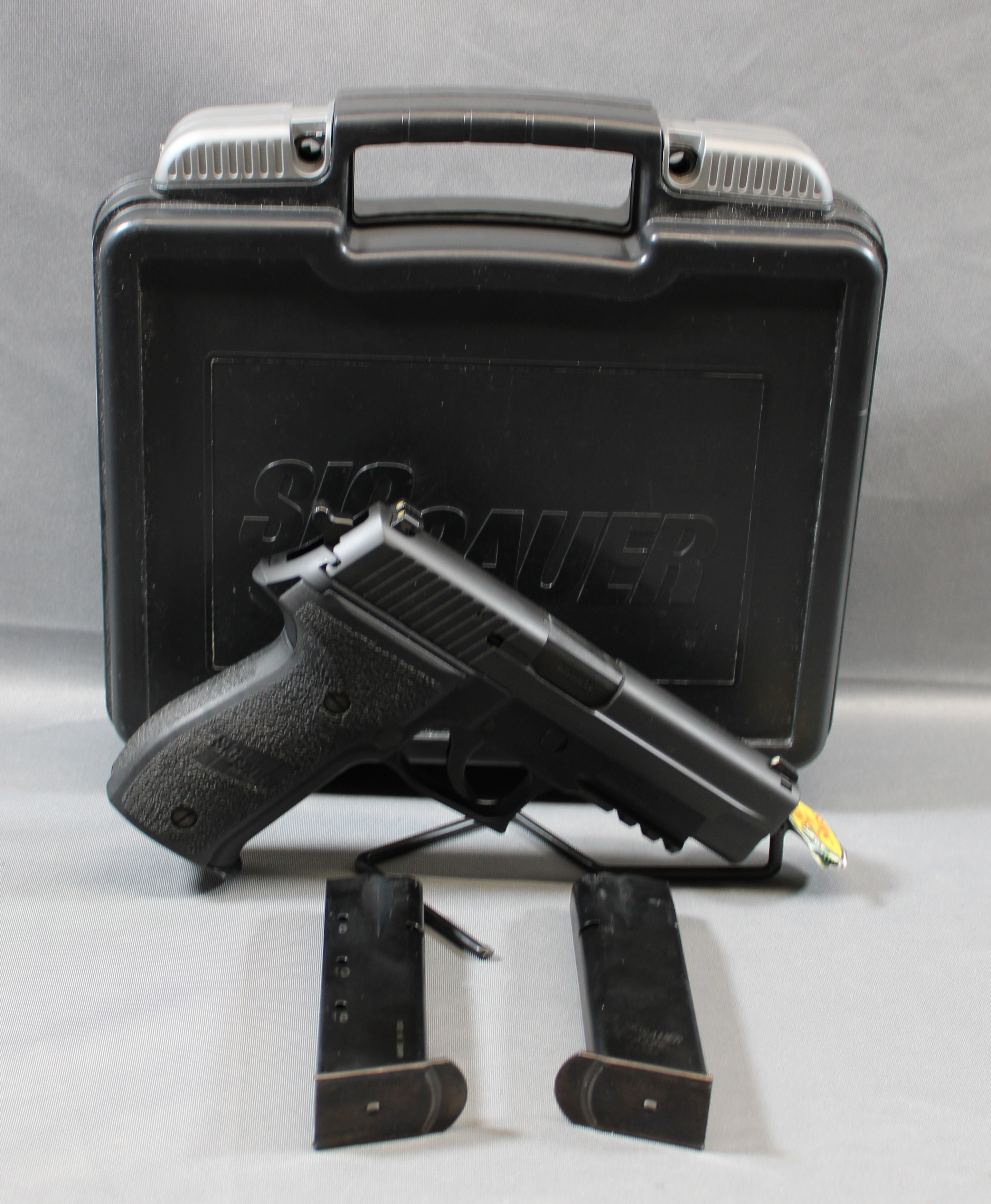 Sig Sauer ~ P226 ~ 9mm Luger - Bass Pro Shops