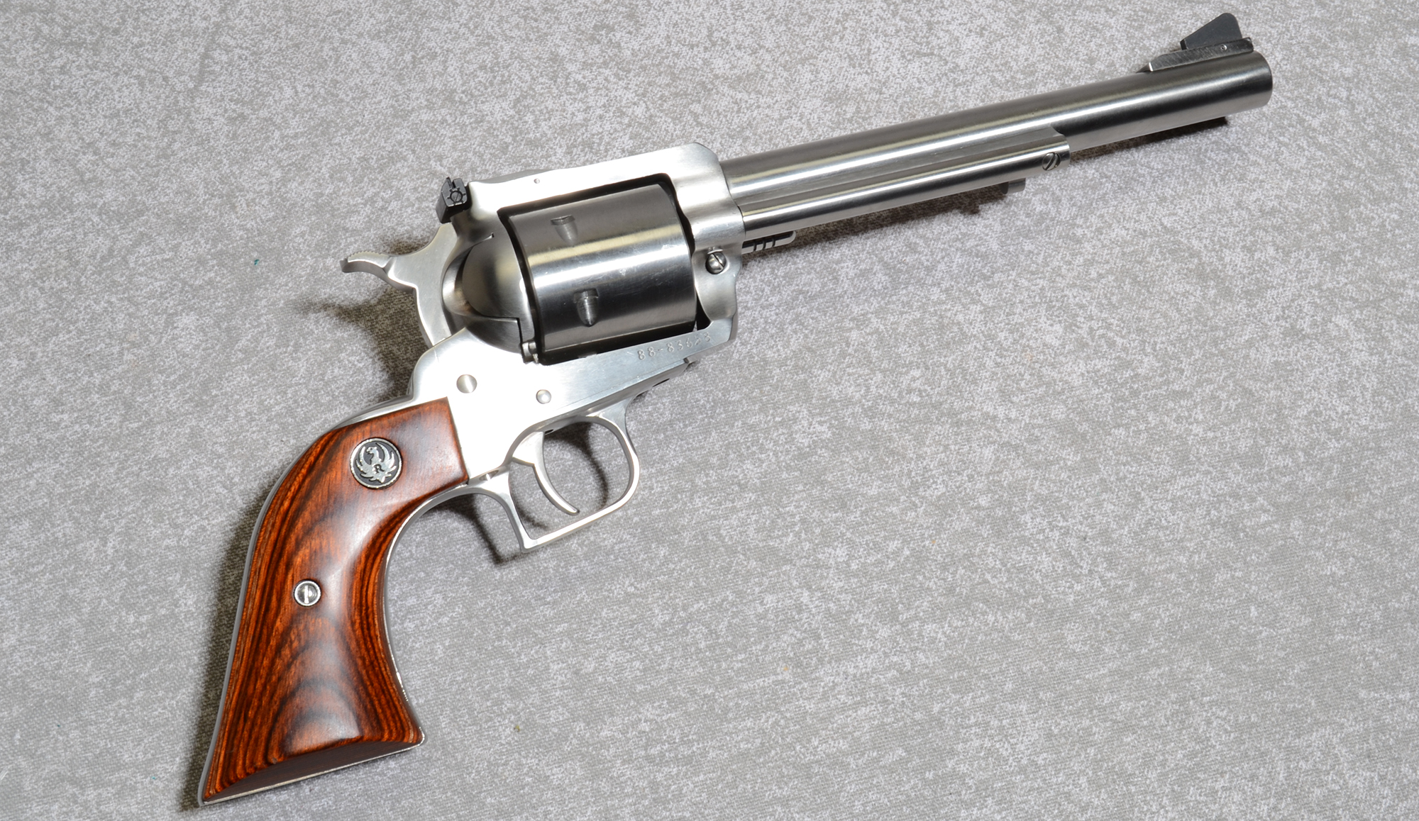 Image of Ruger New Model Super Blackhawk Stainless Revolver, .44 Magnum, 7 1/2 Inch Barrel, 3 lbs.