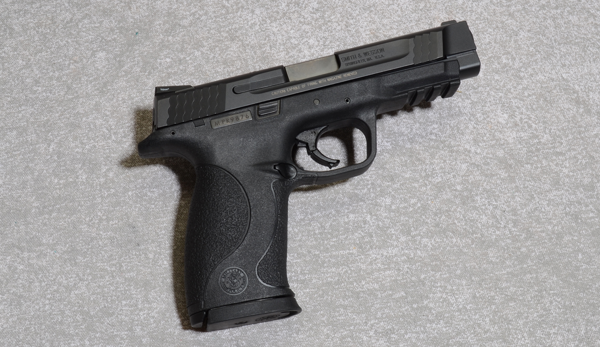 Image of Smith & Wesson M&P 45 Pistol, .45 Auto, 4.5 Inch Barrel, 1 3/4 lbs.